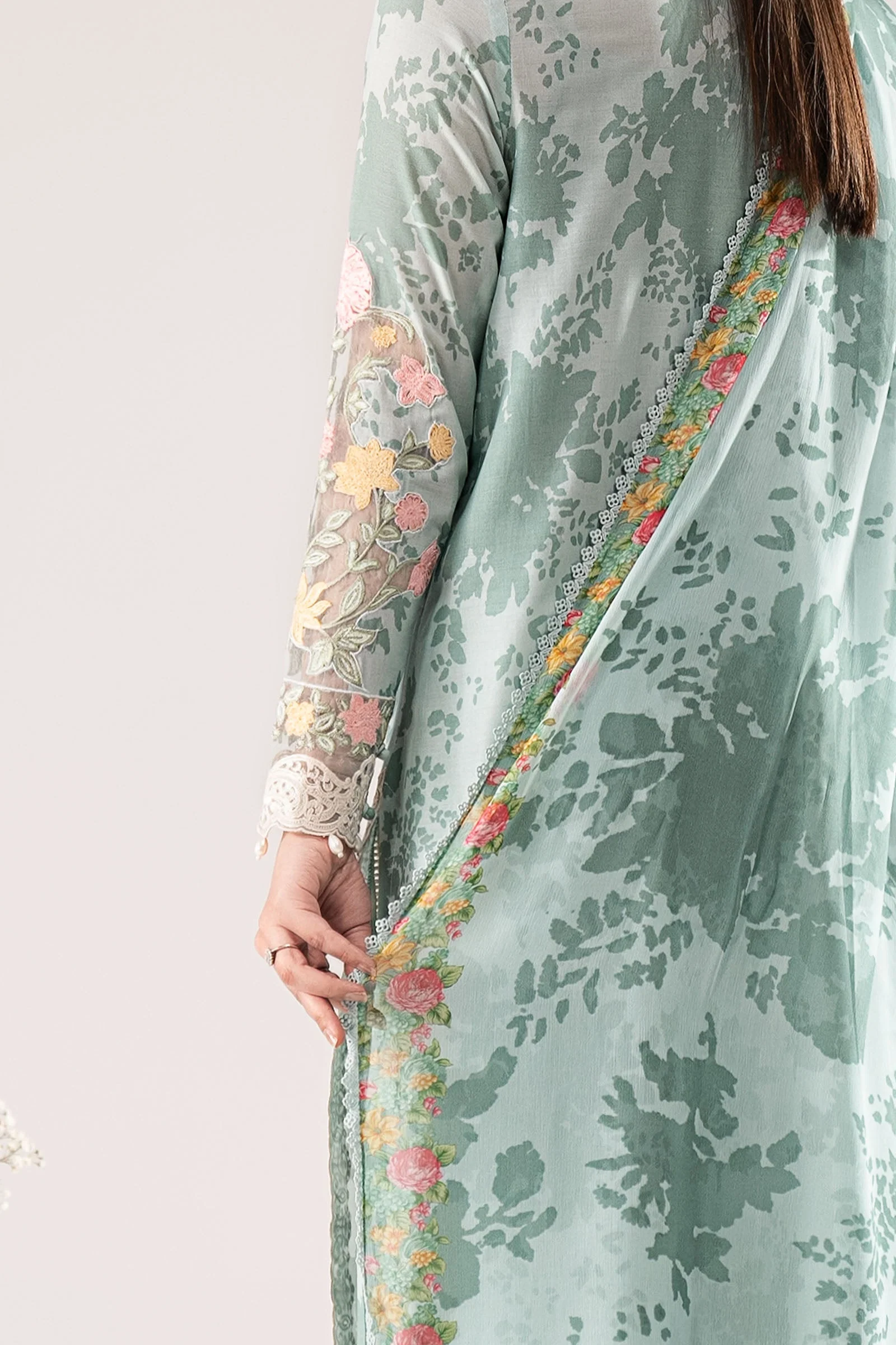 3 Piece Embroidered Lawn Suit - Image 5