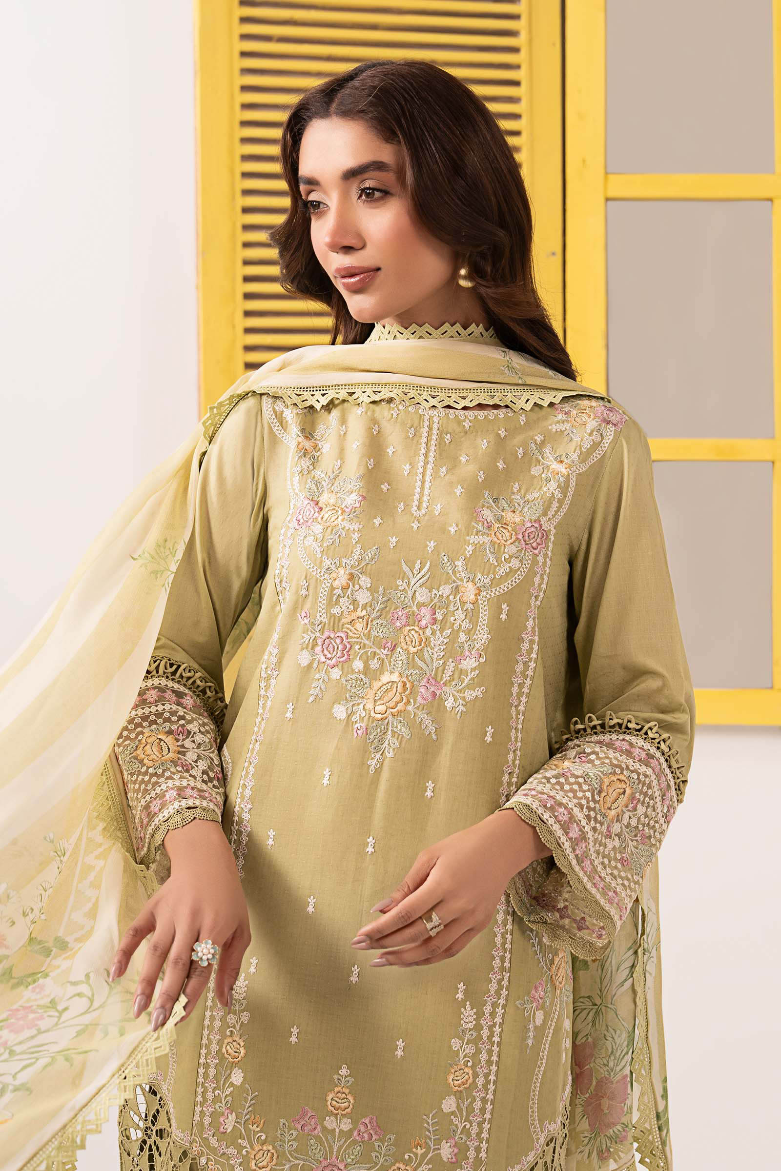 3 Piece Embroidered Dobby Lawn Suit - Image 3