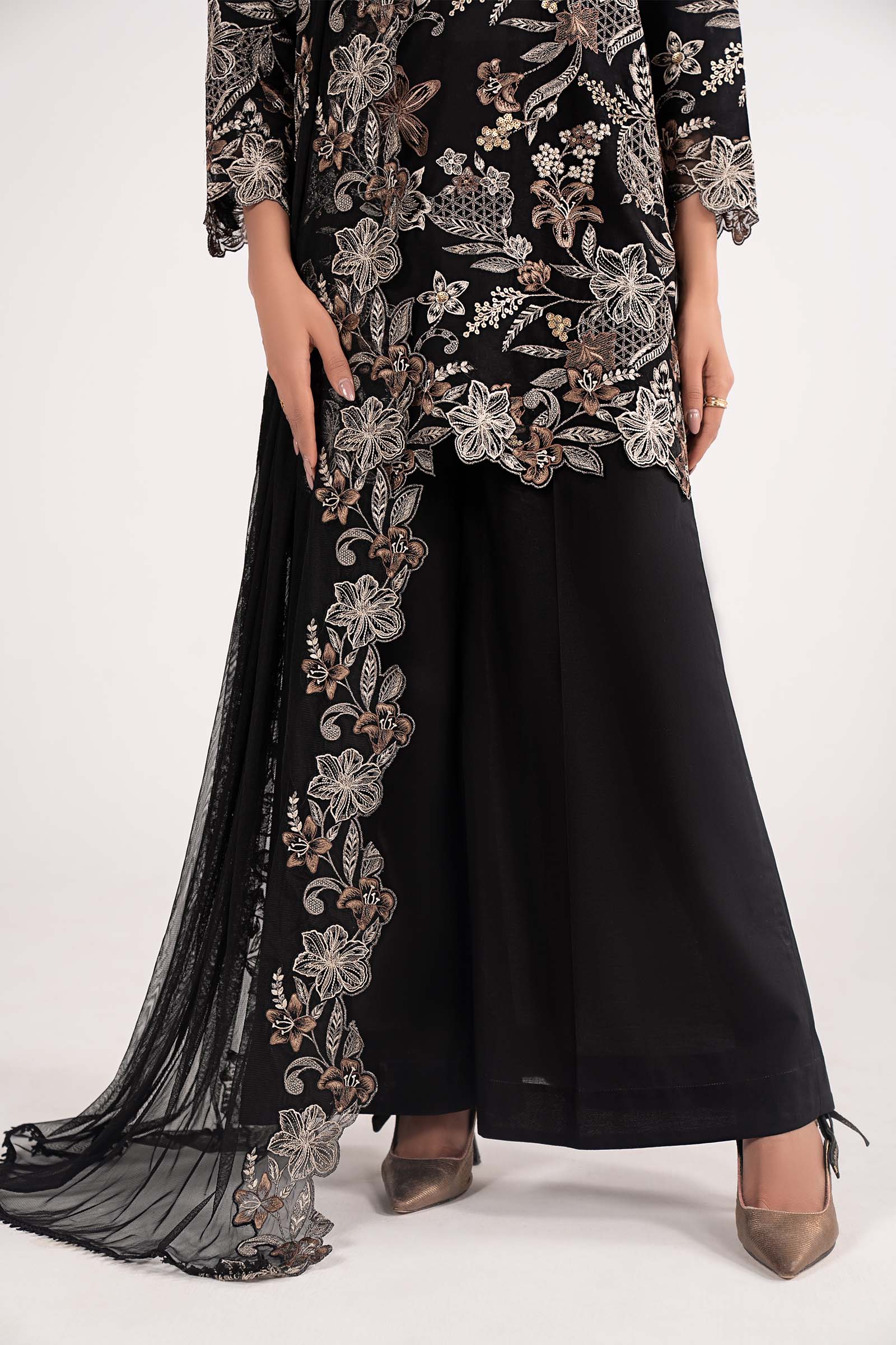3 Piece Embroidered Dobby Lawn Suit - Image 7