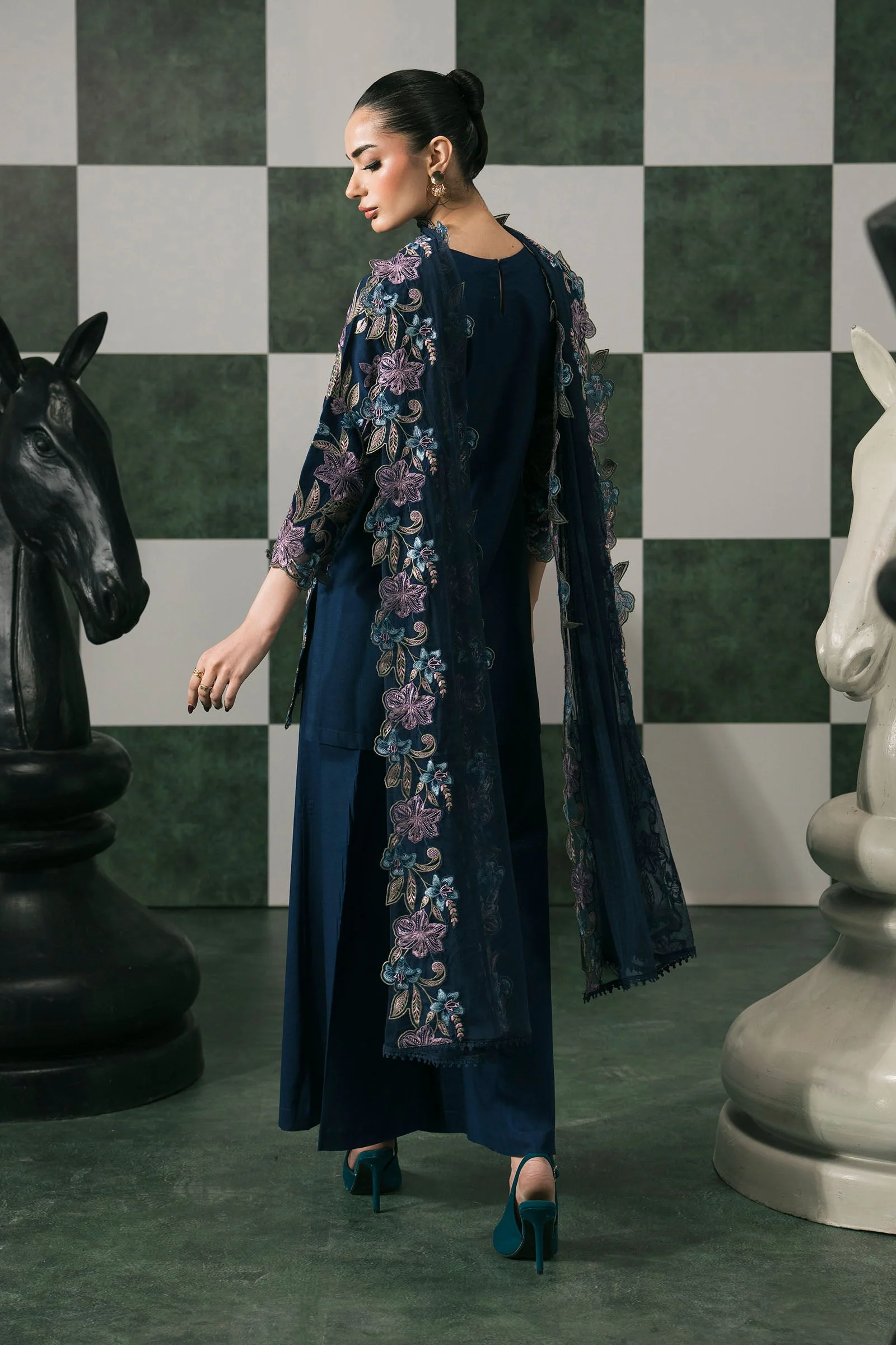 3 Piece Embroidered Dobby Lawn Suit - Image 8