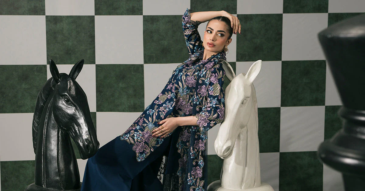 3 Piece Embroidered Dobby Lawn Suit - Image 9
