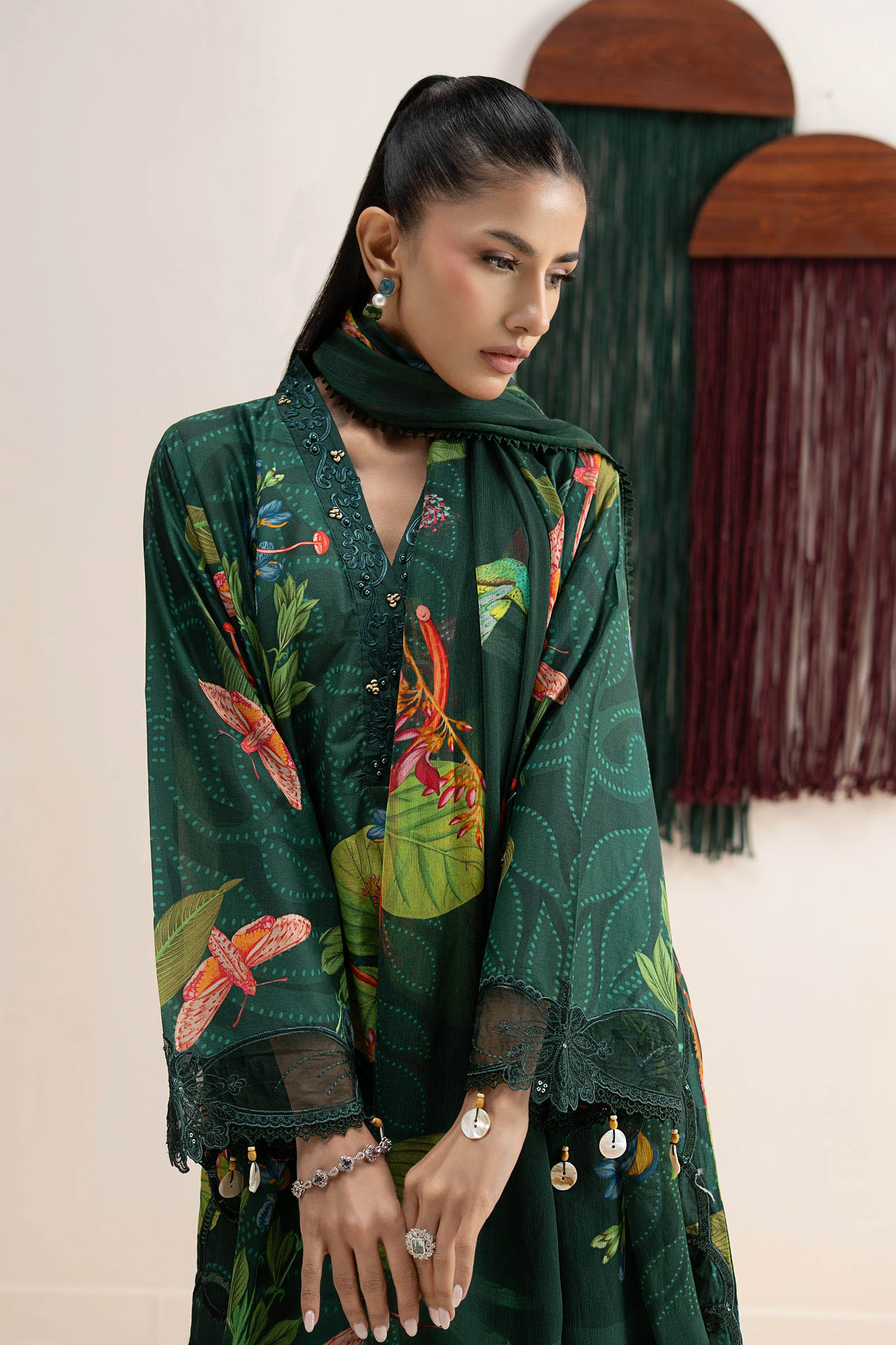 3 Piece Embroidered Lawn Suit - Image 3