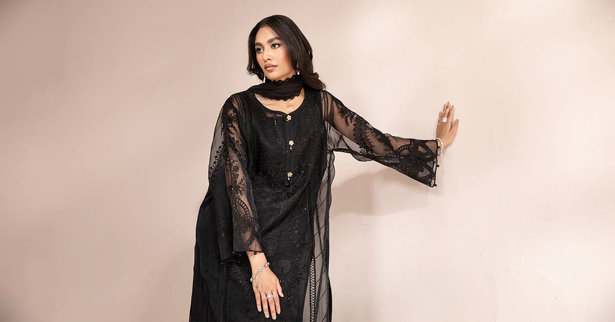 3 Piece Embroidered Organza Suit - Image 5