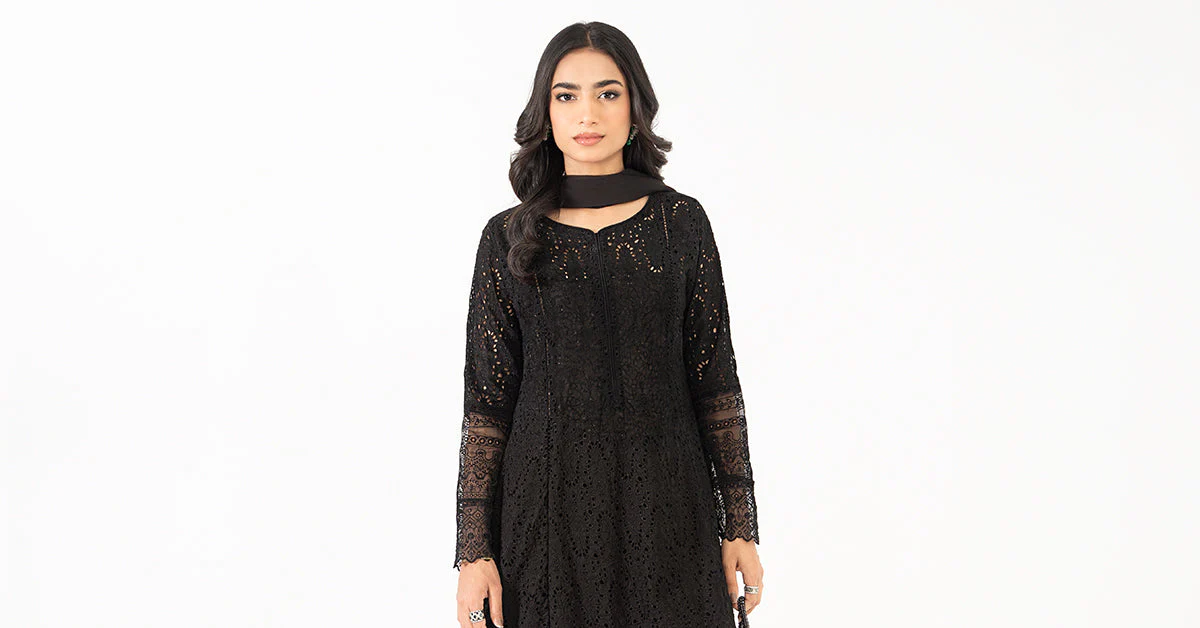 3 Piece Embroidered Lawn Suit - Image 7