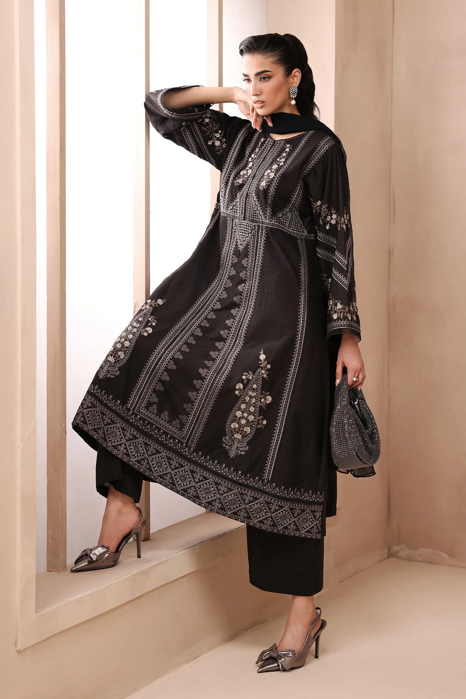 3 Piece Embroidered Dobby Suit - Image 6