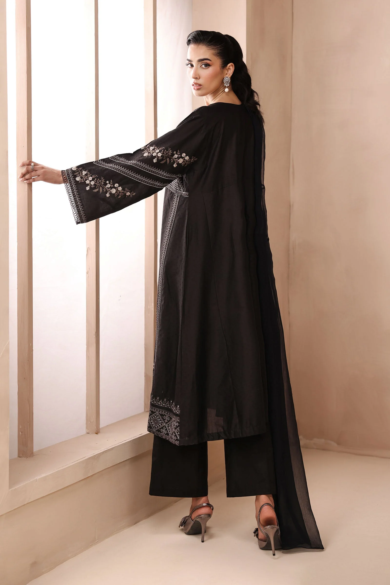 3 Piece Embroidered Dobby Suit - Image 7