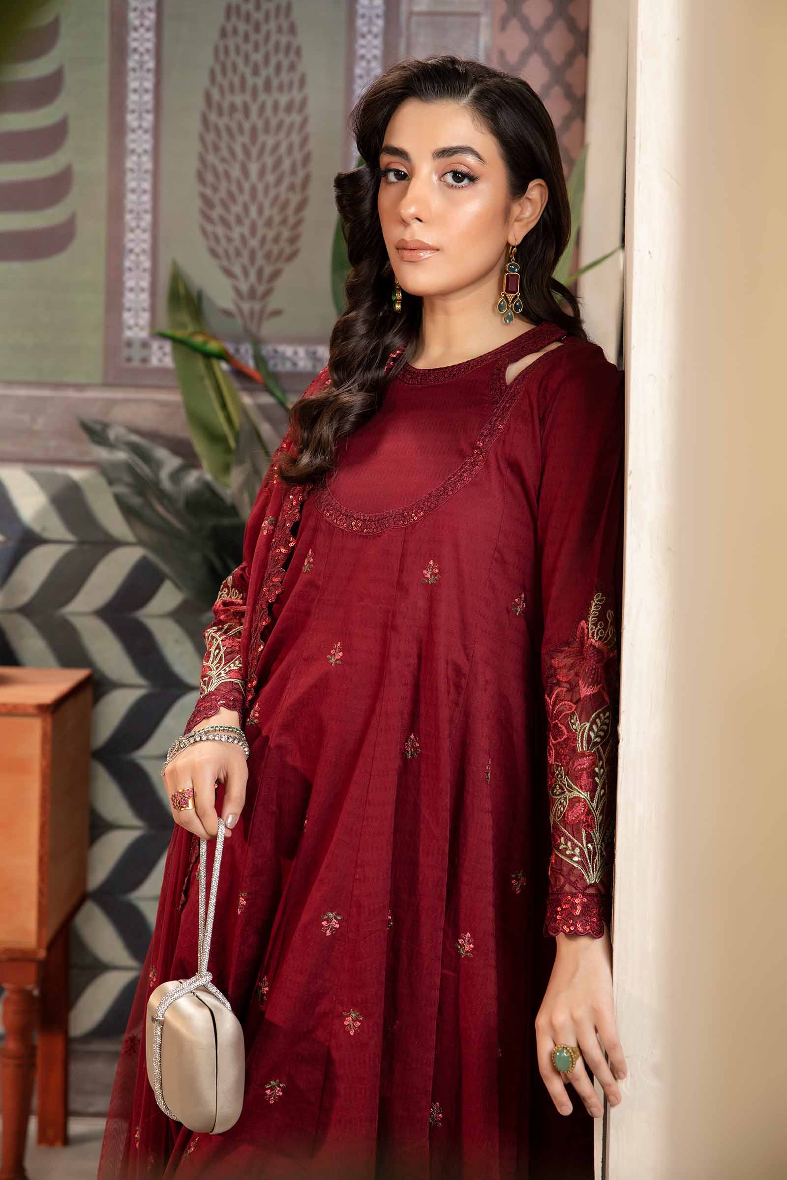 3 Piece Embroidered Dobby Lawn Suit - Image 2