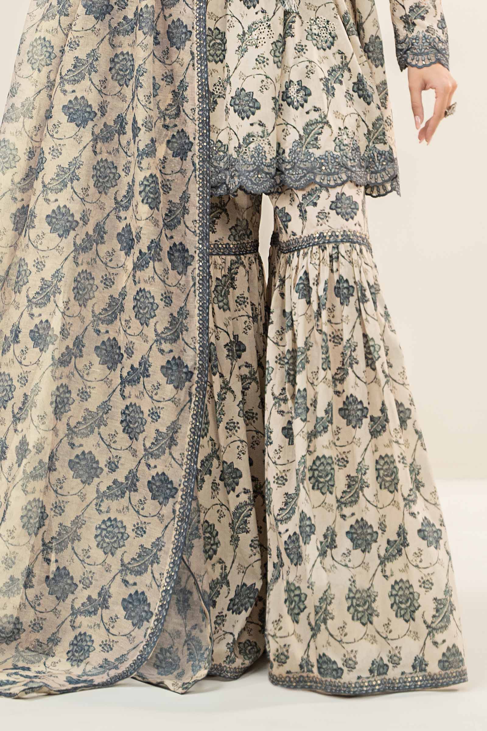 3 Piece Printed Lawn Suit - Image 3