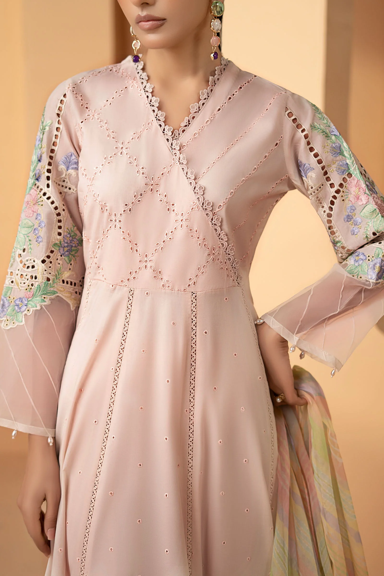 3 Piece Embroidered Dobby Lawn Suit - Image 3