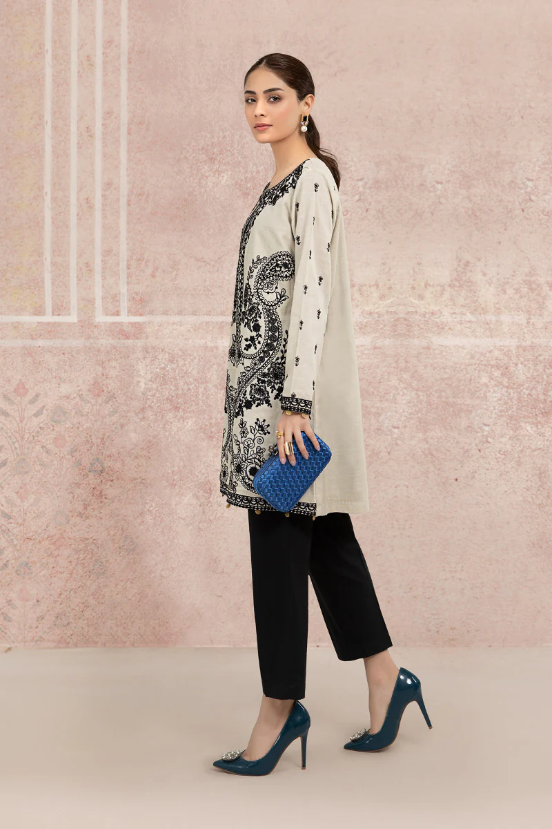 Suit Off White DW-W21-10 - Image 2