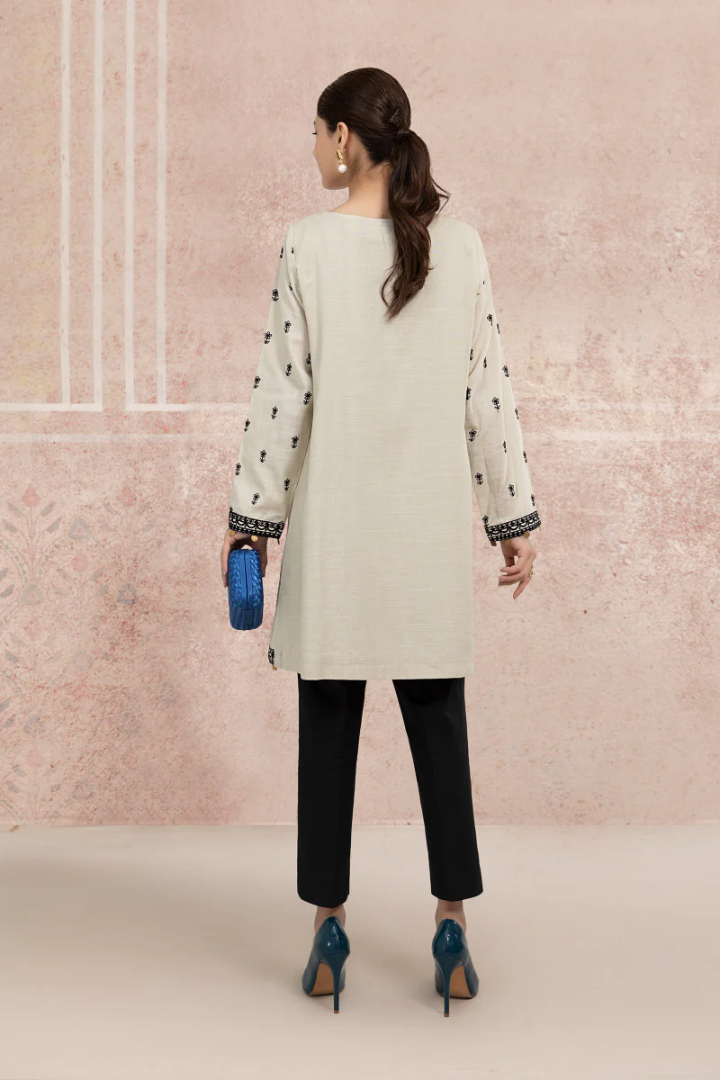 Suit Off White DW-W21-10 - Image 3