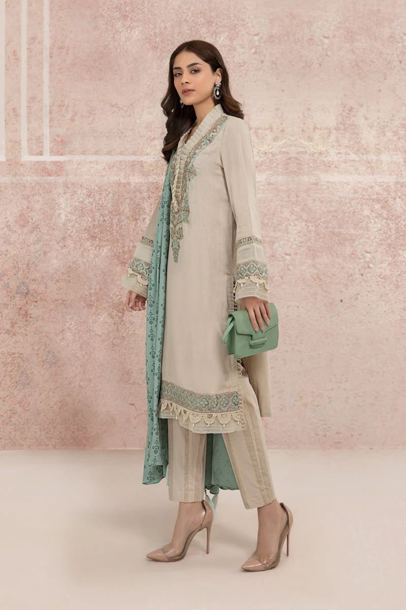 Suit Off White DW-W21-18 - Image 2