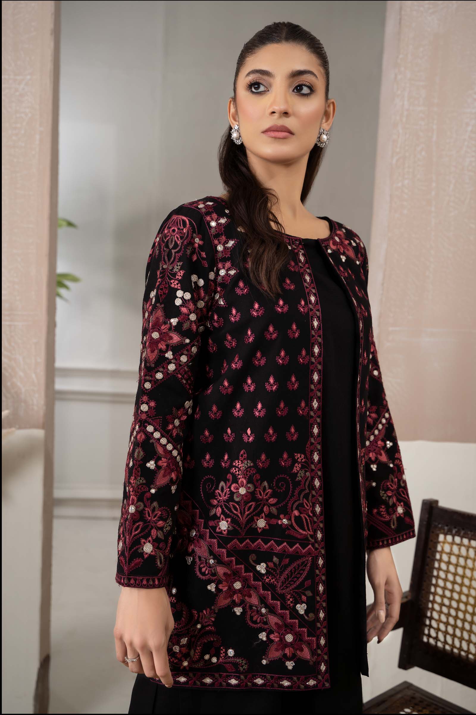 Suit Black DW-W23-07 - Image 3