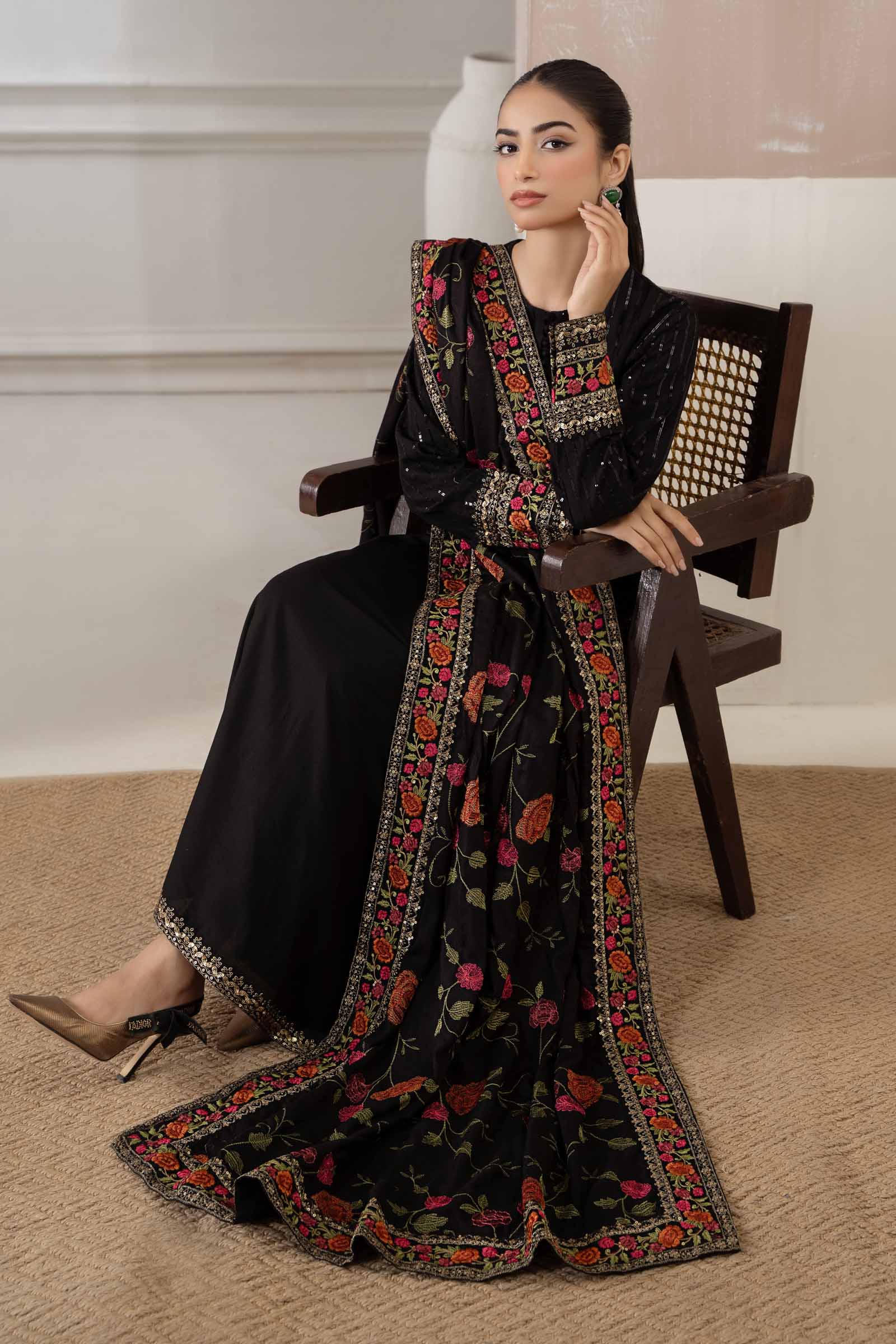 Suit Black DW-W23-74 - Image 2