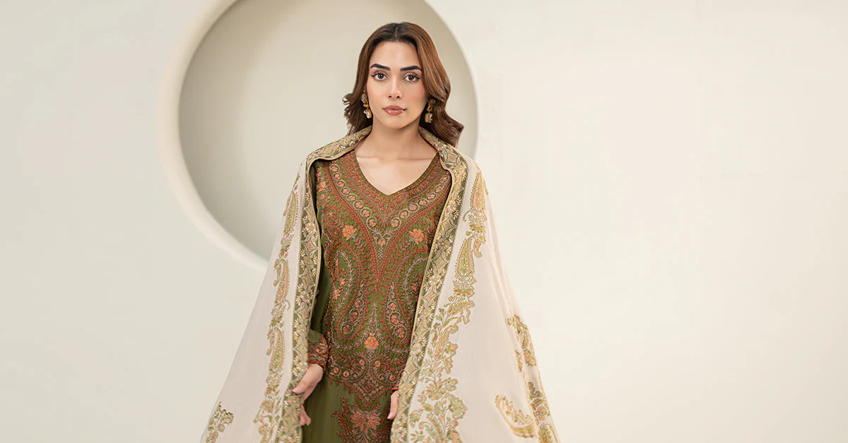 3 Piece Embroidered Linen Suit - Image 8