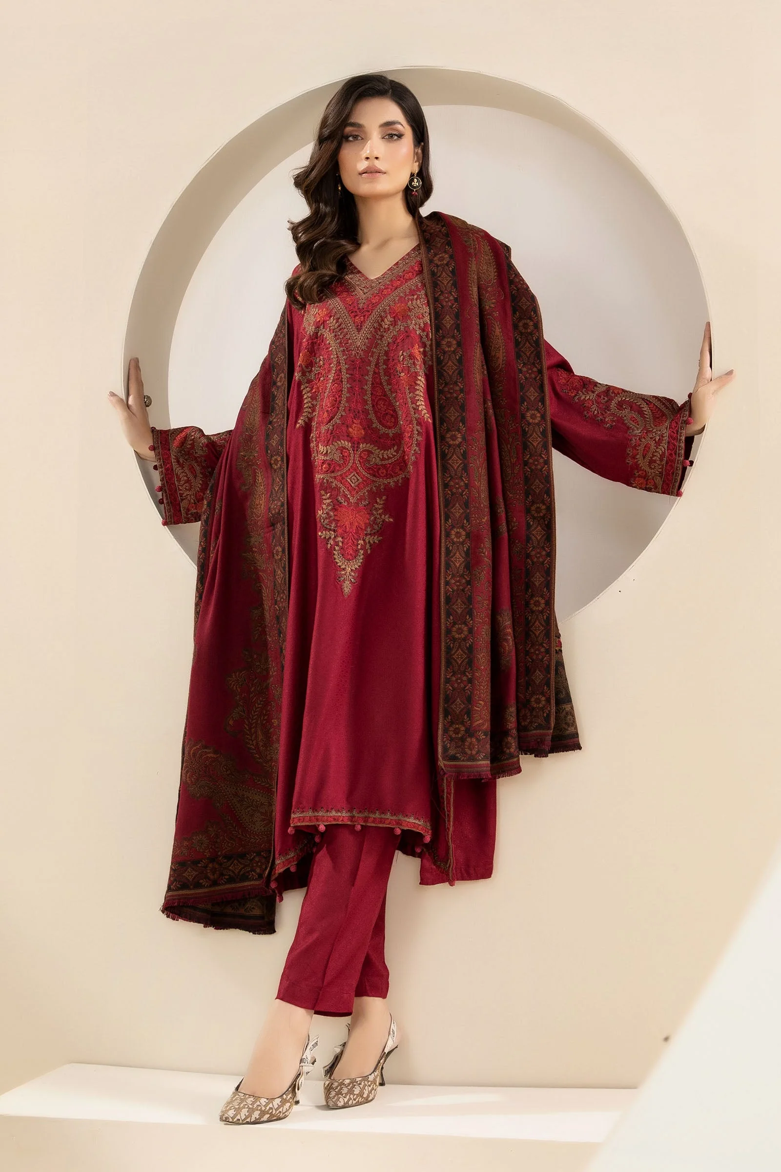 3 Piece Embroidered Linen Suit - Image 4