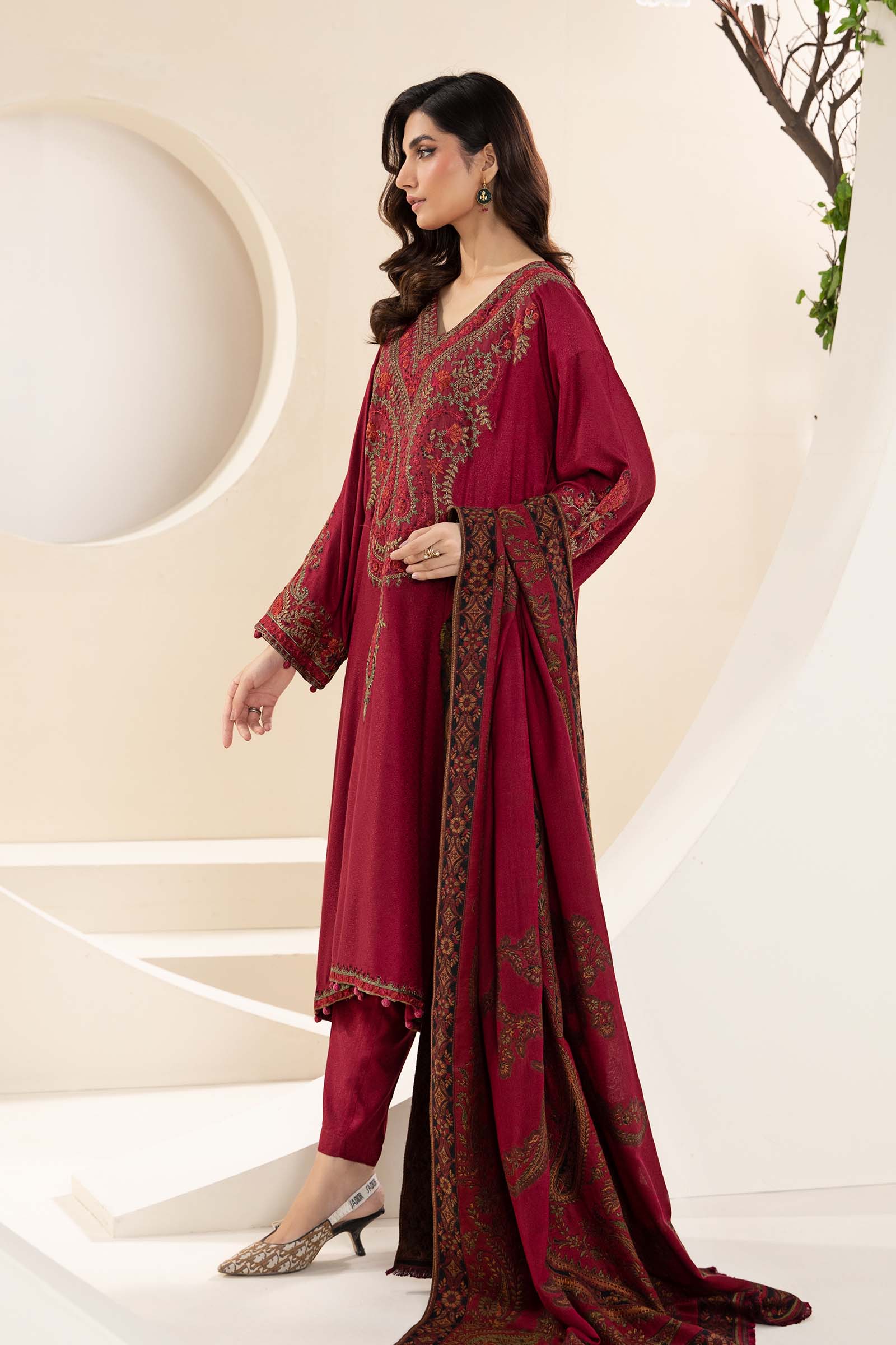 3 Piece Embroidered Linen Suit - Image 5