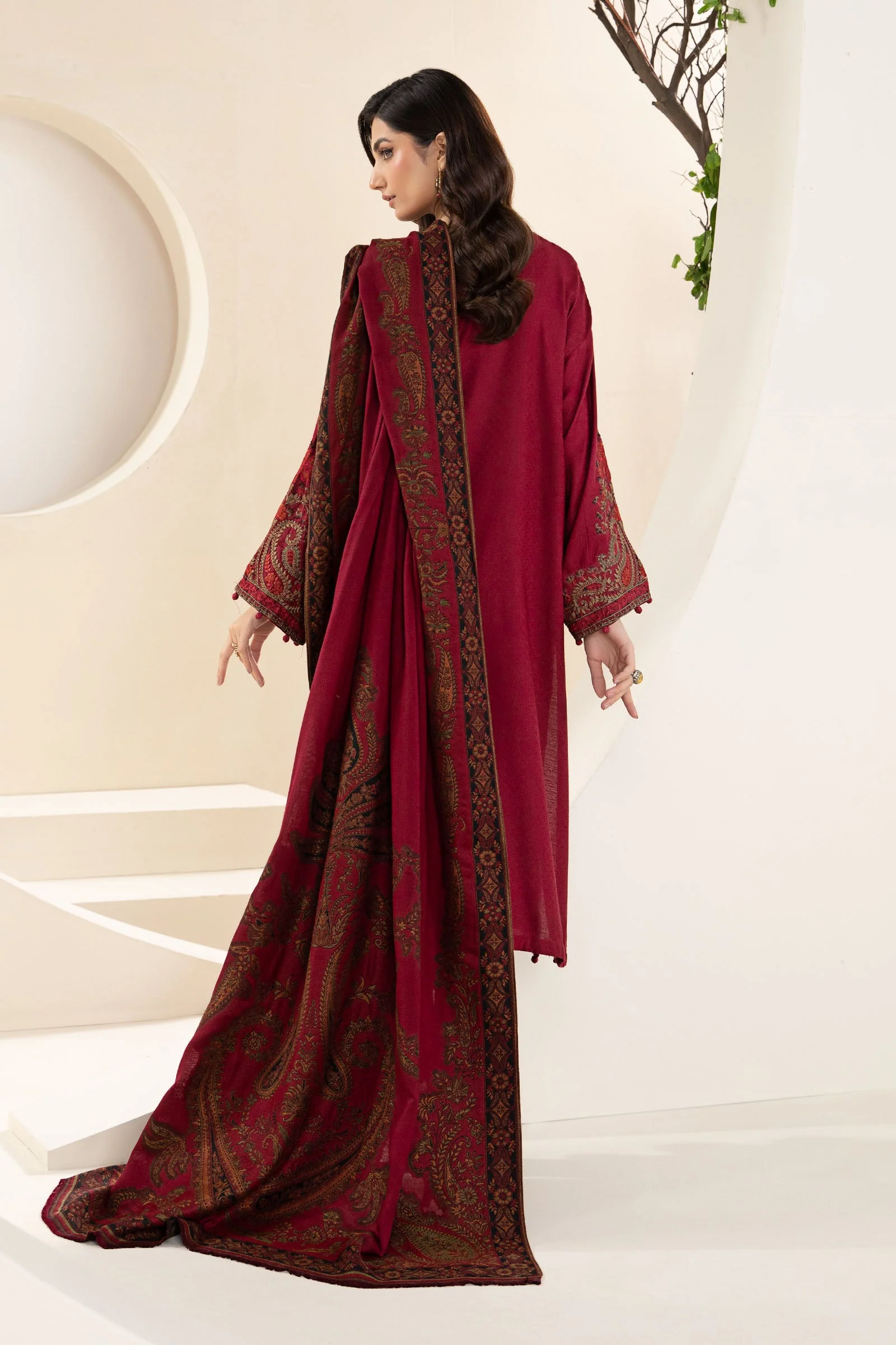 3 Piece Embroidered Linen Suit - Image 7