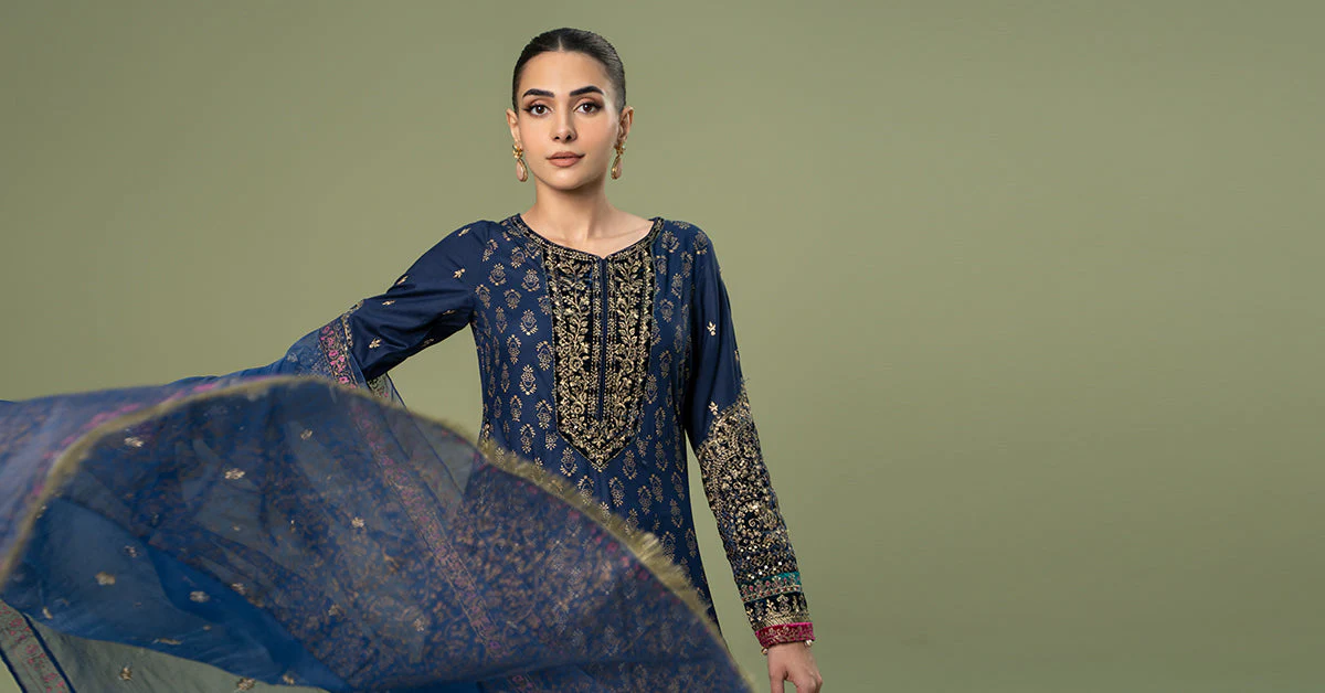 3 Piece Embroidered Linen Suit - Image 6