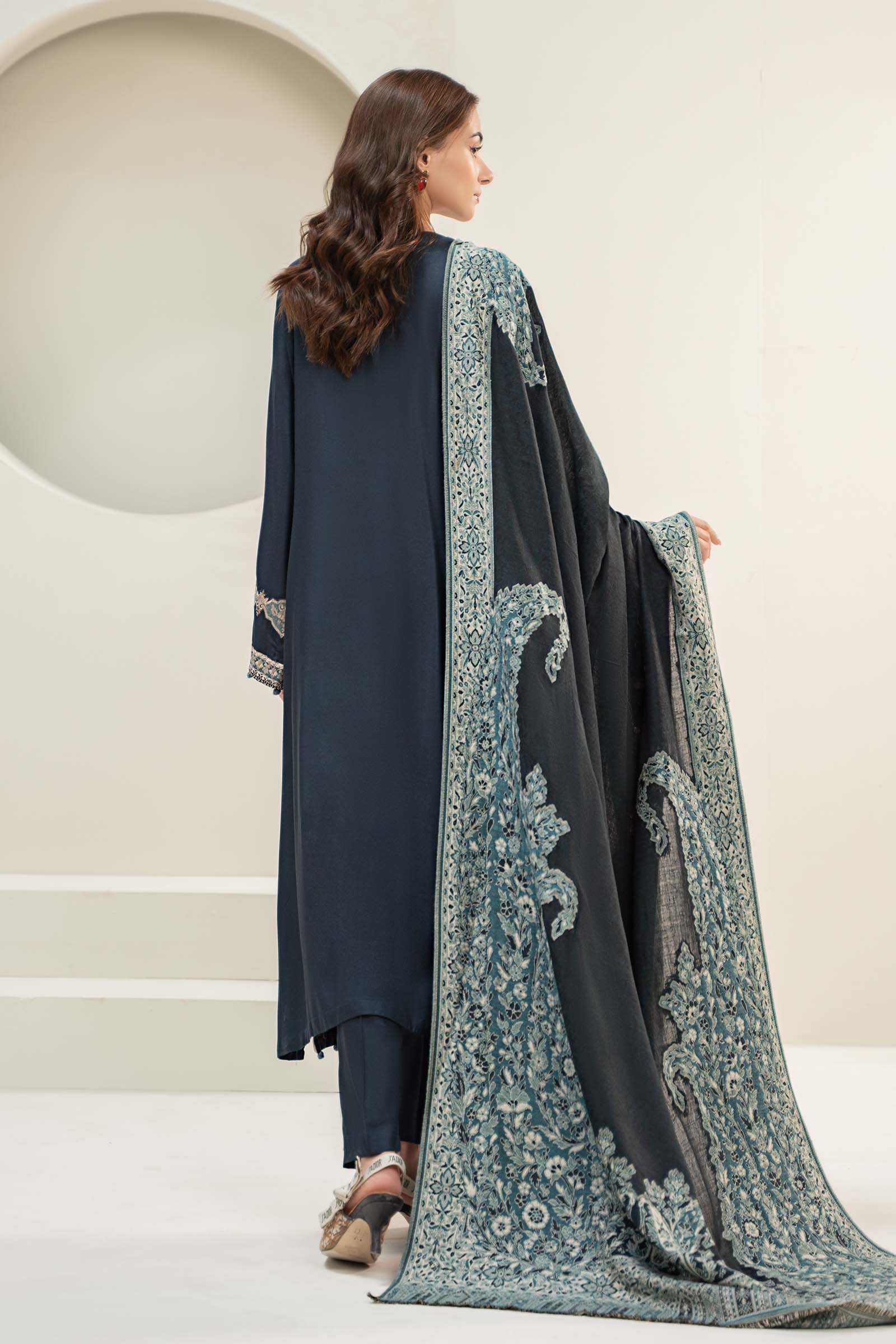 3 Piece Embroidered Linen Suit - Image 6