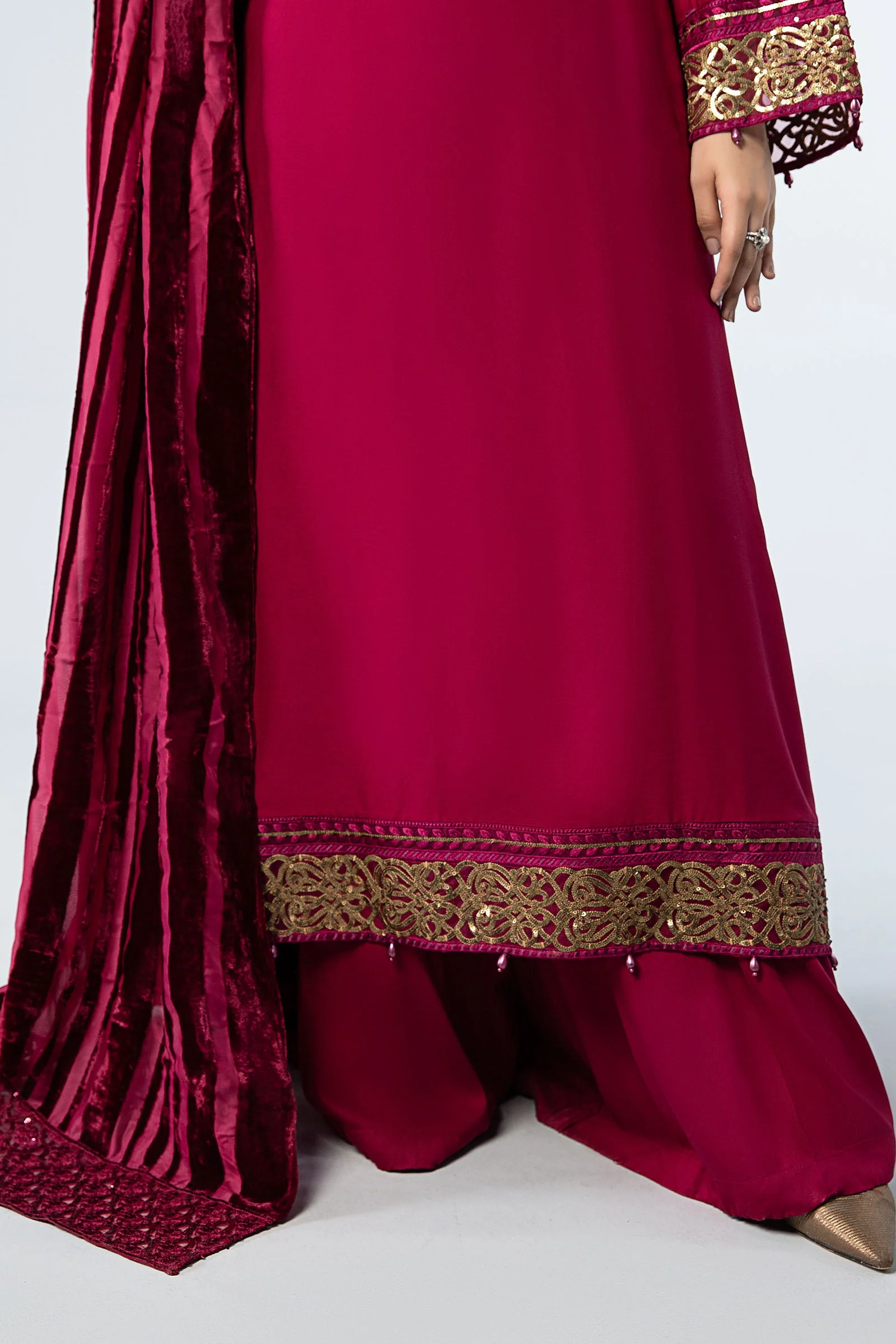 3 Piece Embroidered Linen Suit - Image 6