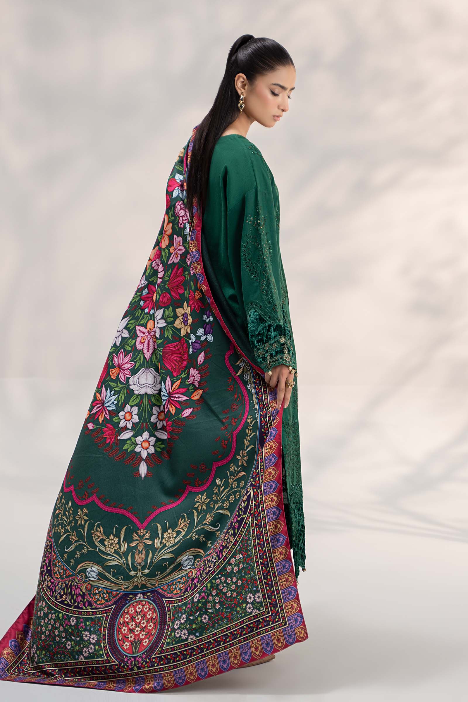 3 Piece Embroidered Khaddar Suit - Image 6
