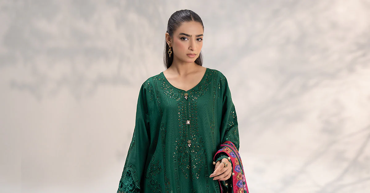 3 Piece Embroidered Khaddar Suit - Image 7