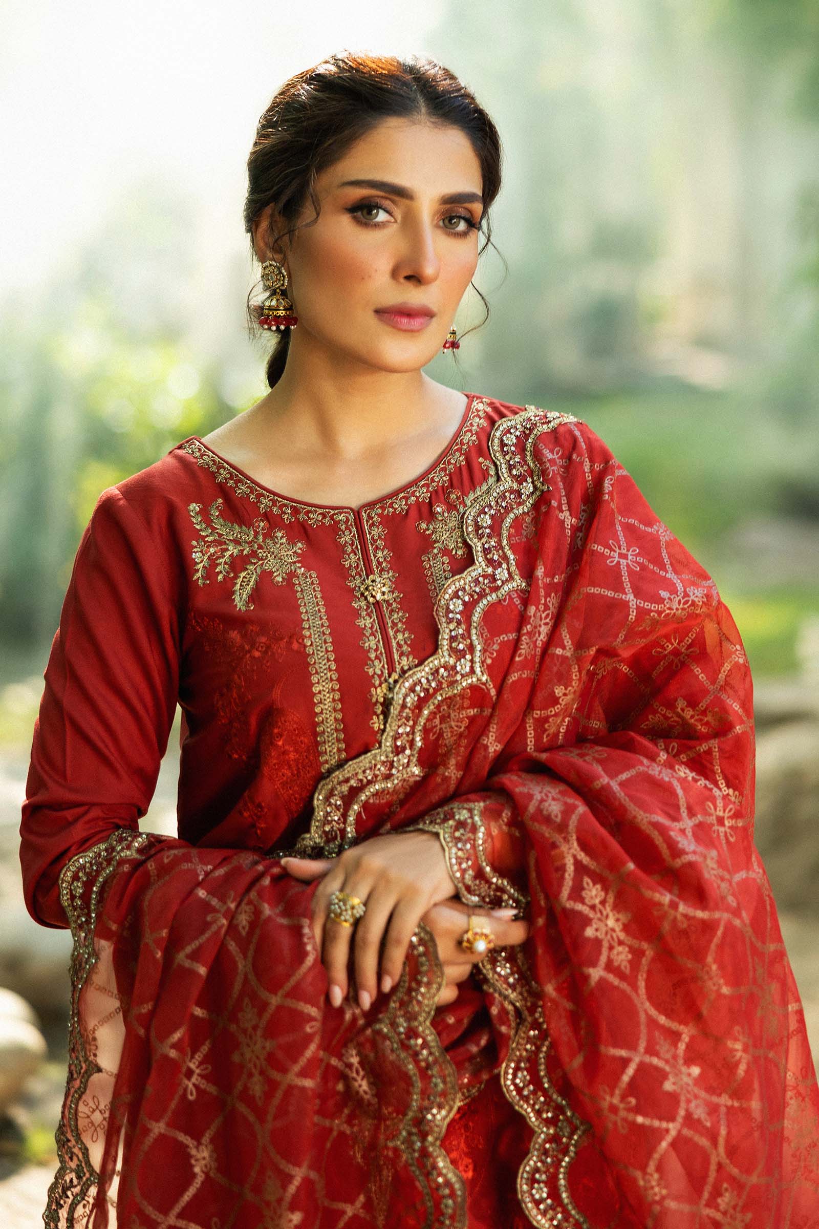3 Piece Embroidered Linen Suit - Image 2