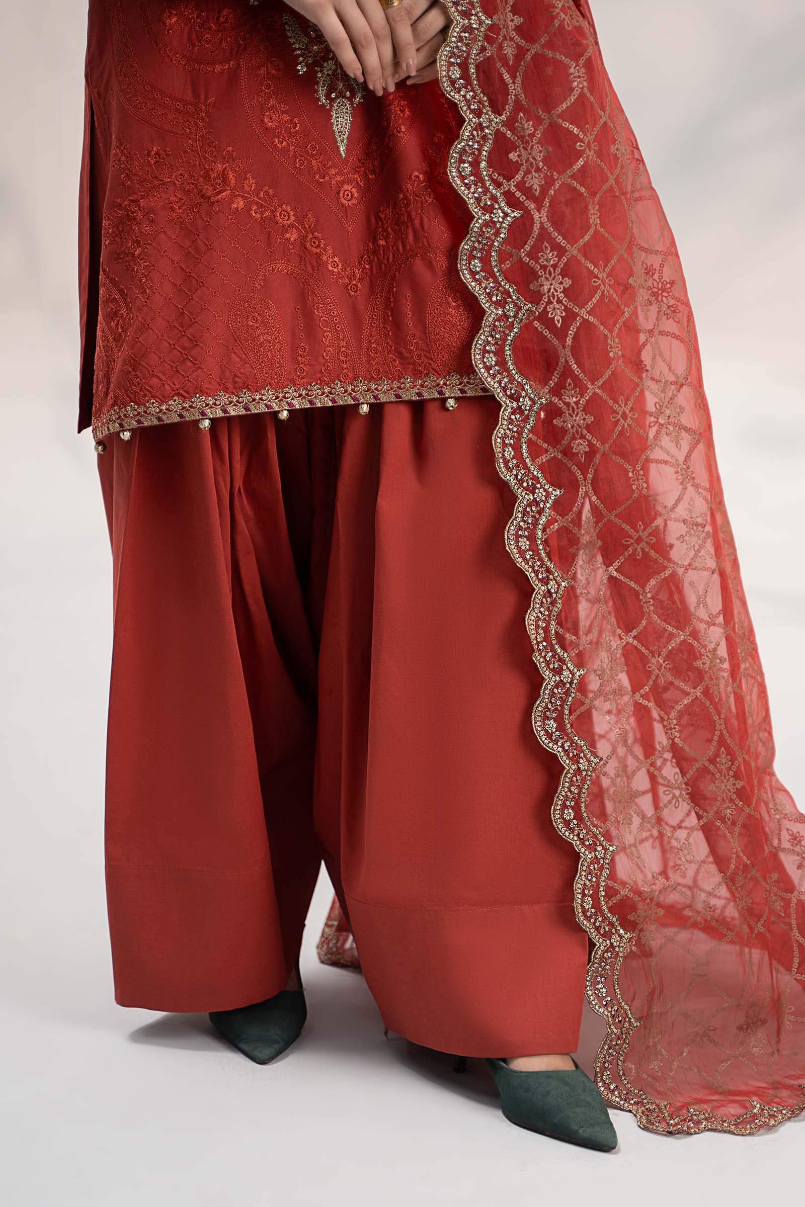 3 Piece Embroidered Linen Suit - Image 8