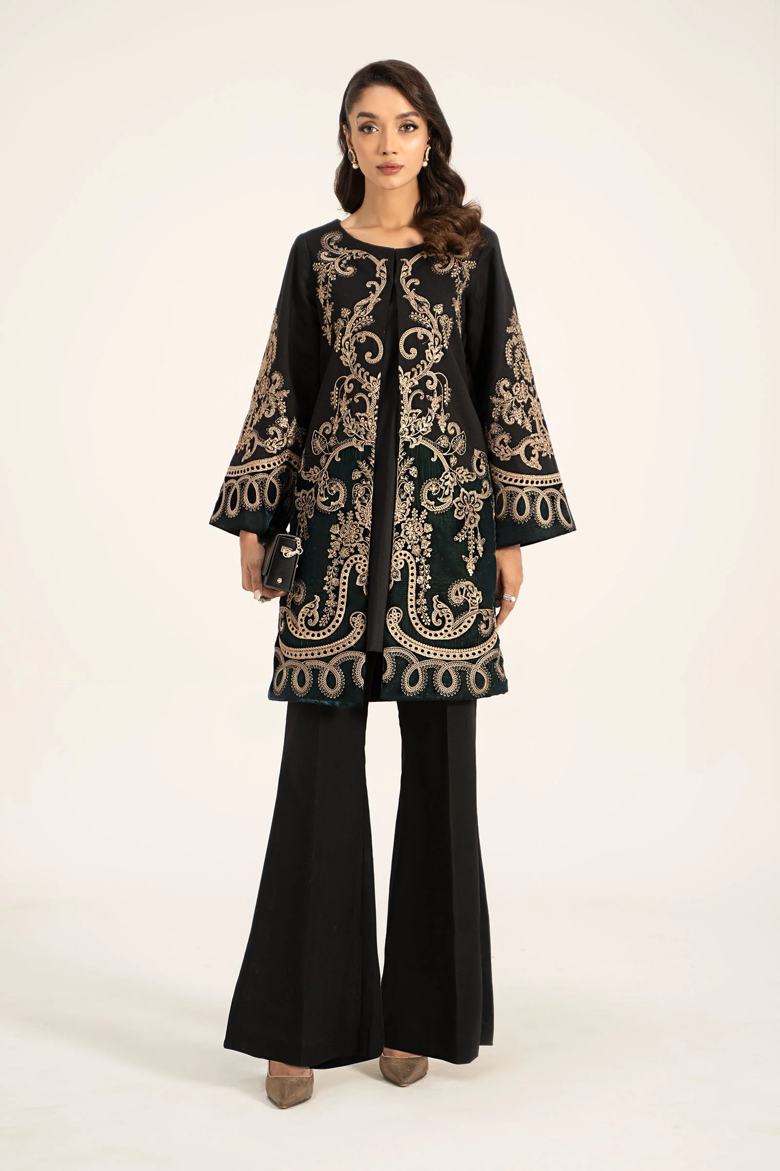 3 Piece Embroidered Khaddar Suit