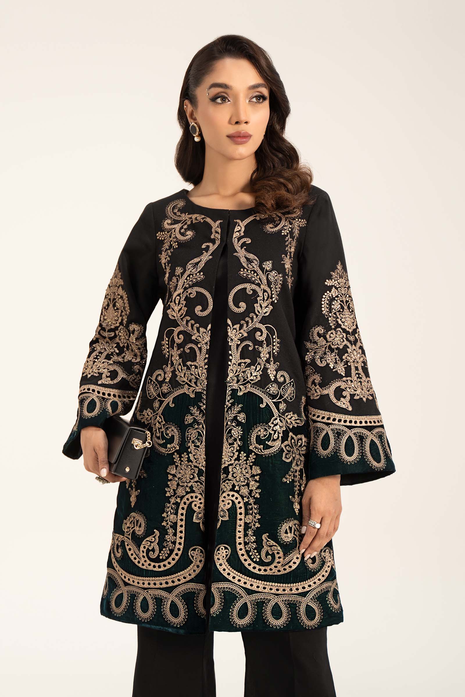 3 Piece Embroidered Khaddar Suit - Image 2