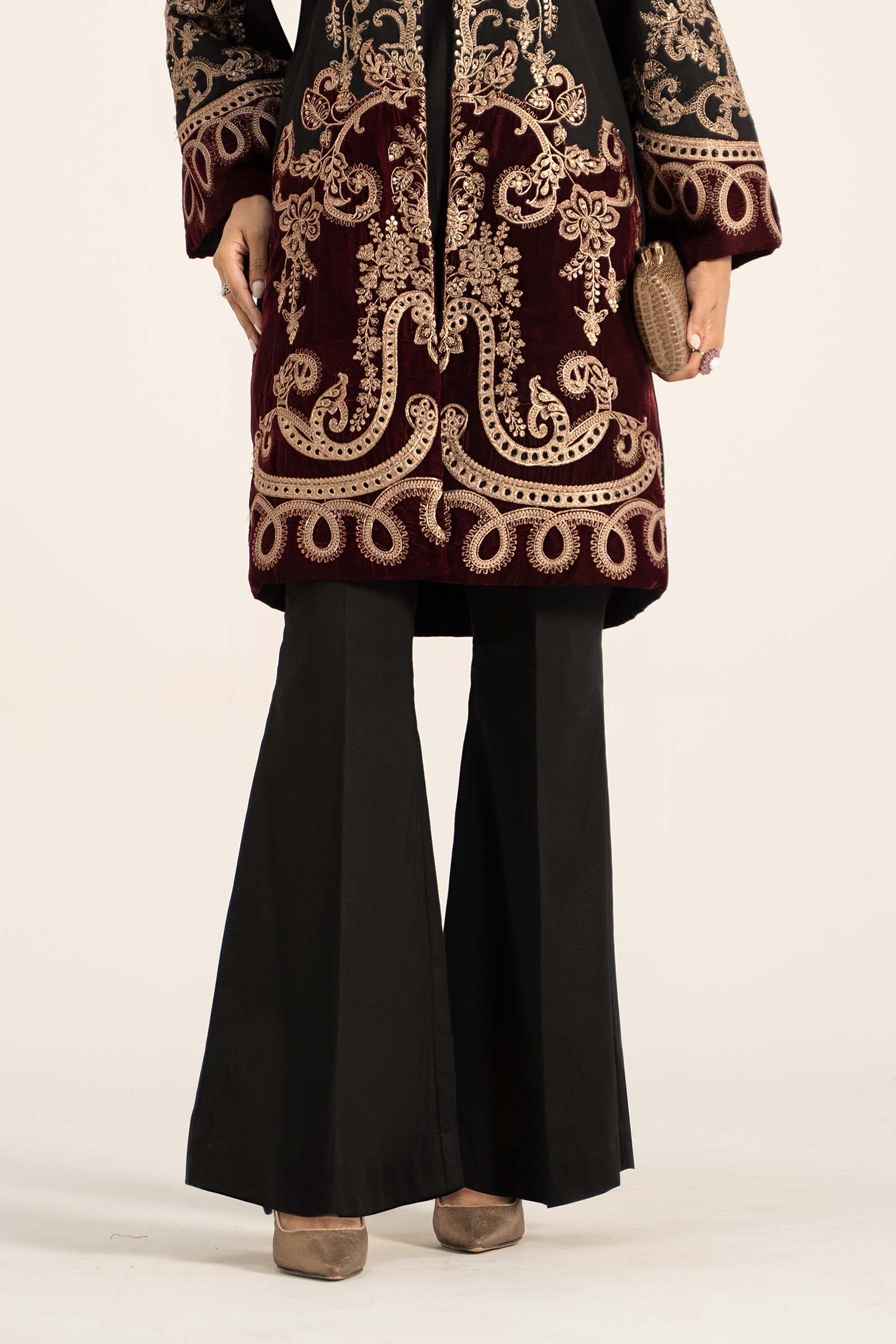 3 Piece Embroidered Khaddar Suit - Image 5