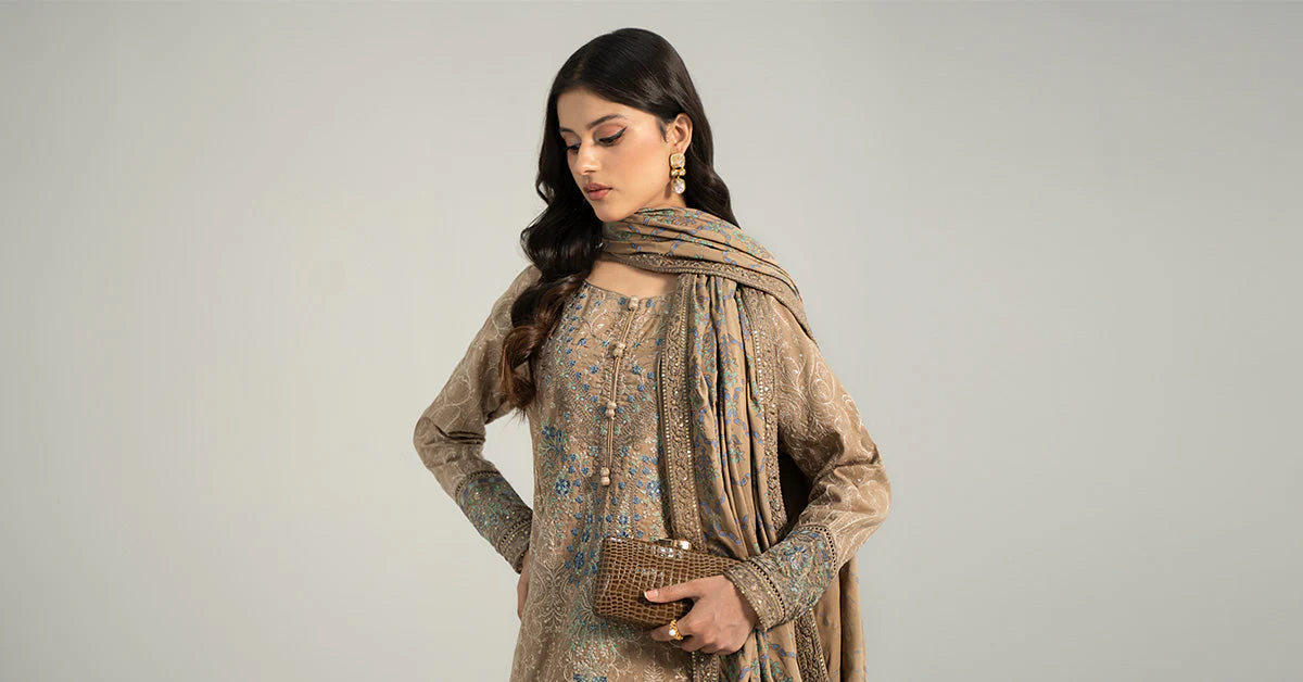 3 Piece Embroidered Khaddar Suit - Image 7