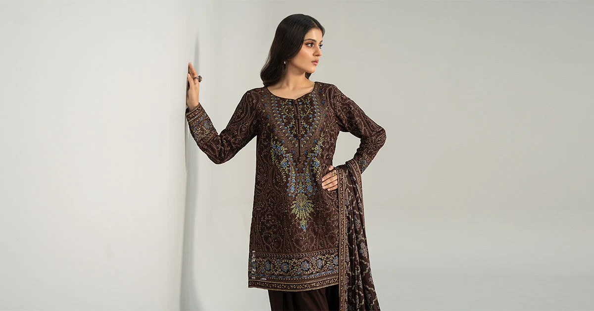 3 Piece Embroidered Khaddar Suit - Image 7