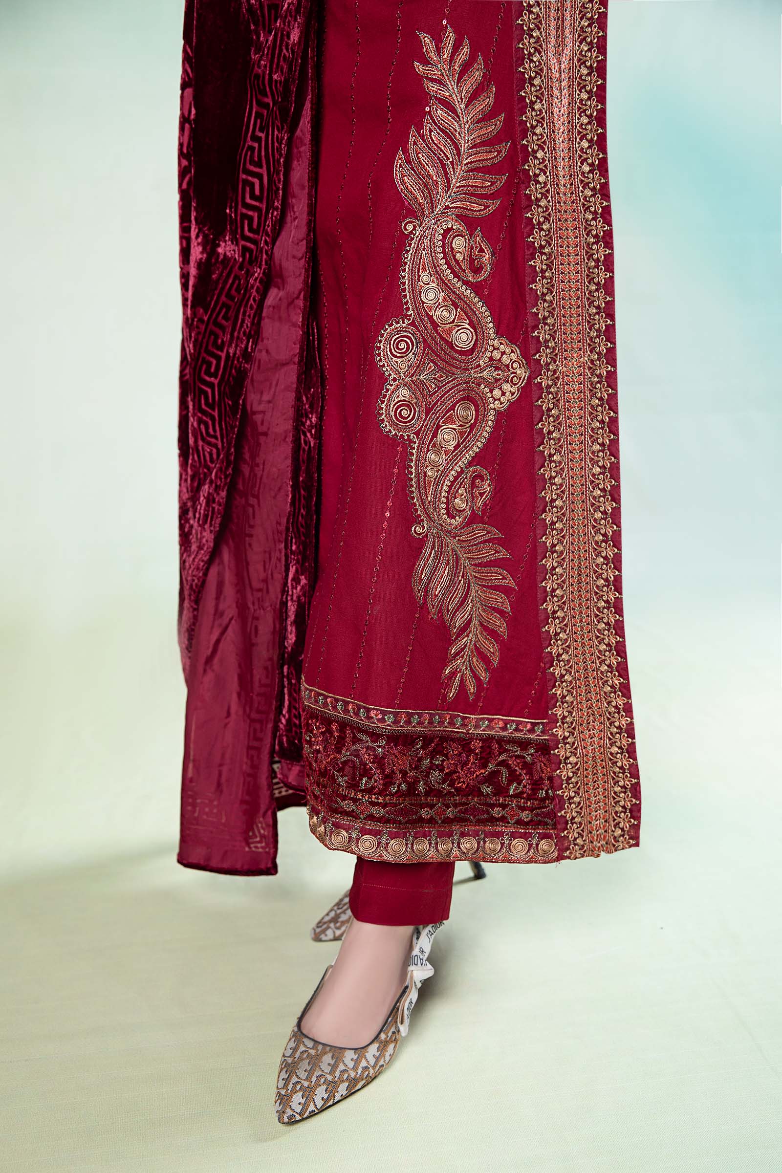 3 Piece Embroidered Khaddar Suit - Image 3