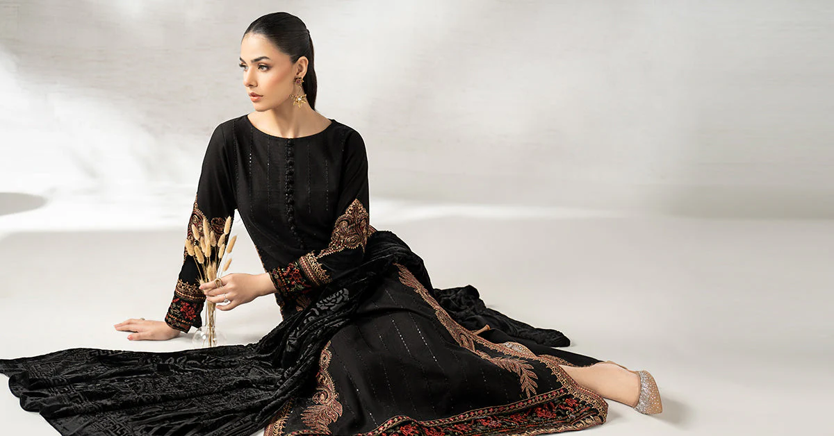 3 Piece Embroidered Khaddar Suit - Image 12