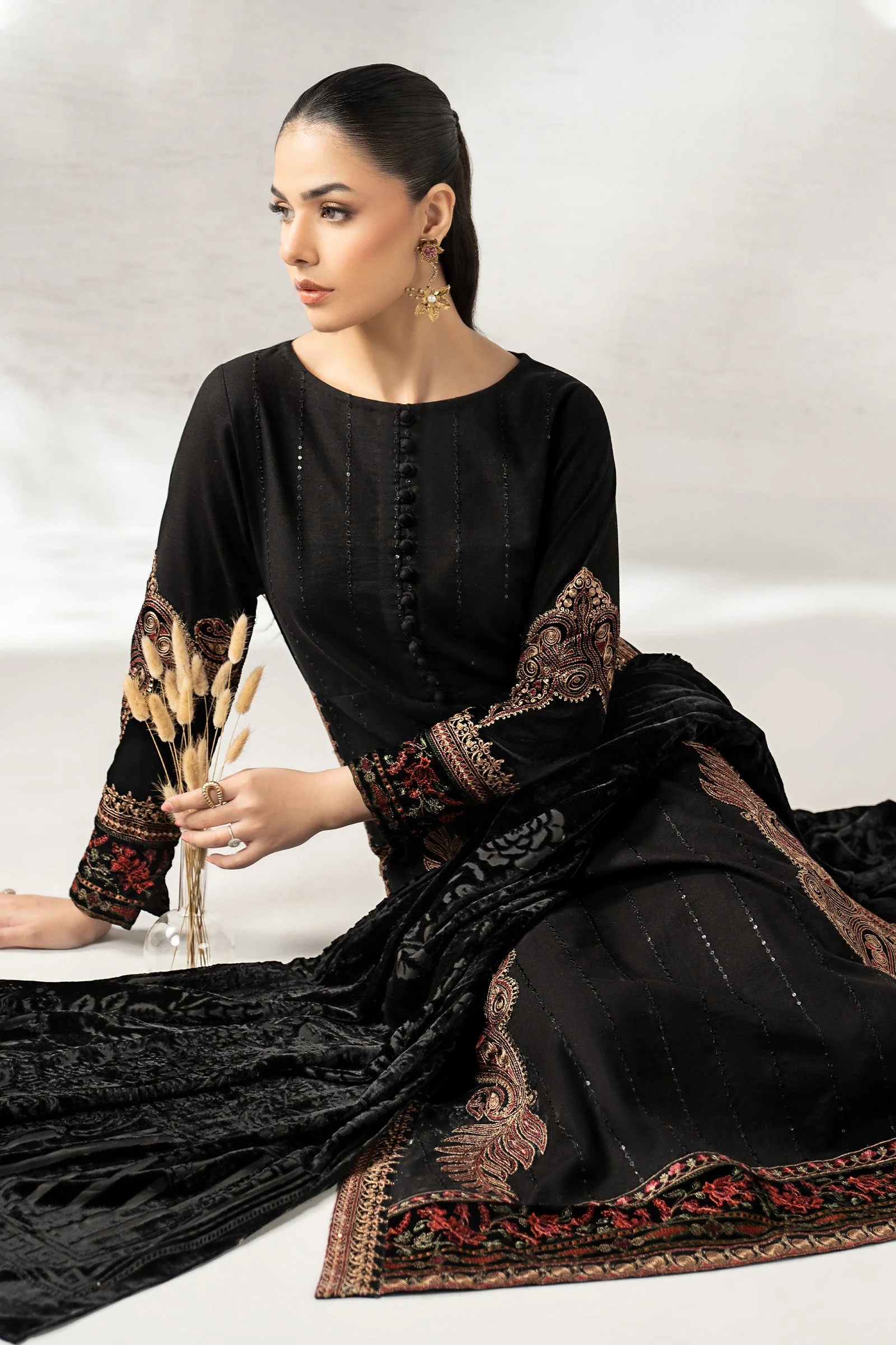 3 Piece Embroidered Khaddar Suit - Image 5