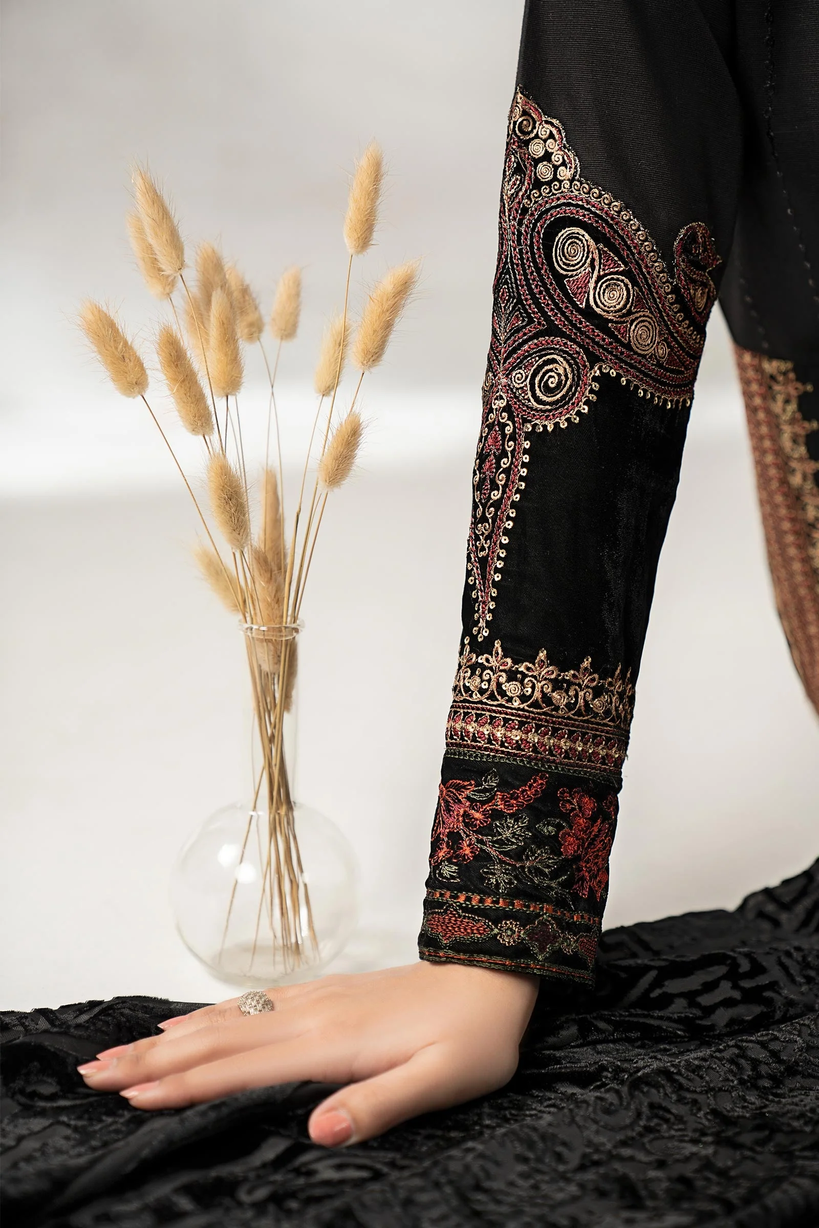 3 Piece Embroidered Khaddar Suit - Image 8