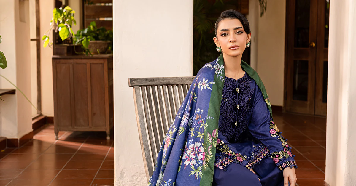 3 Piece Embroidered Linen Suit - Image 11