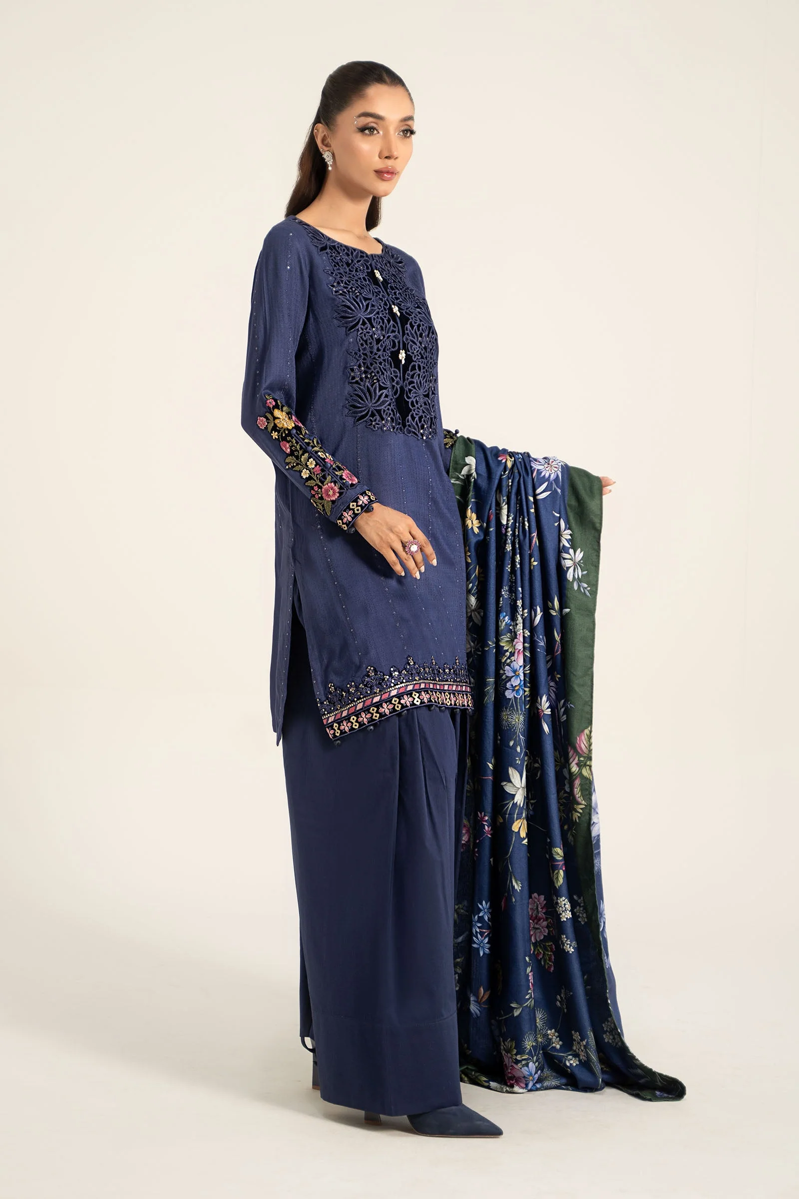 3 Piece Embroidered Linen Suit - Image 9