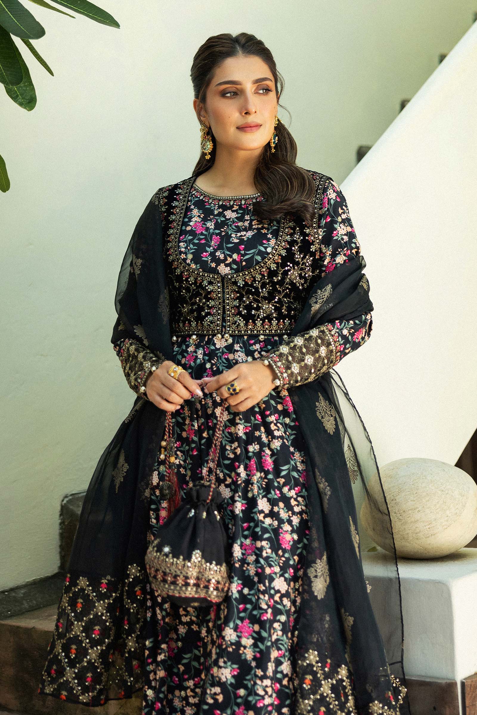 3 Piece Embroidered Linen Suit - Image 2