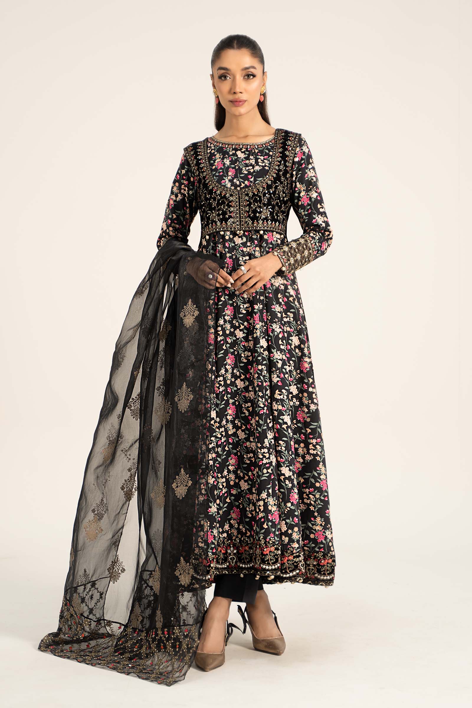 3 Piece Embroidered Linen Suit - Image 6