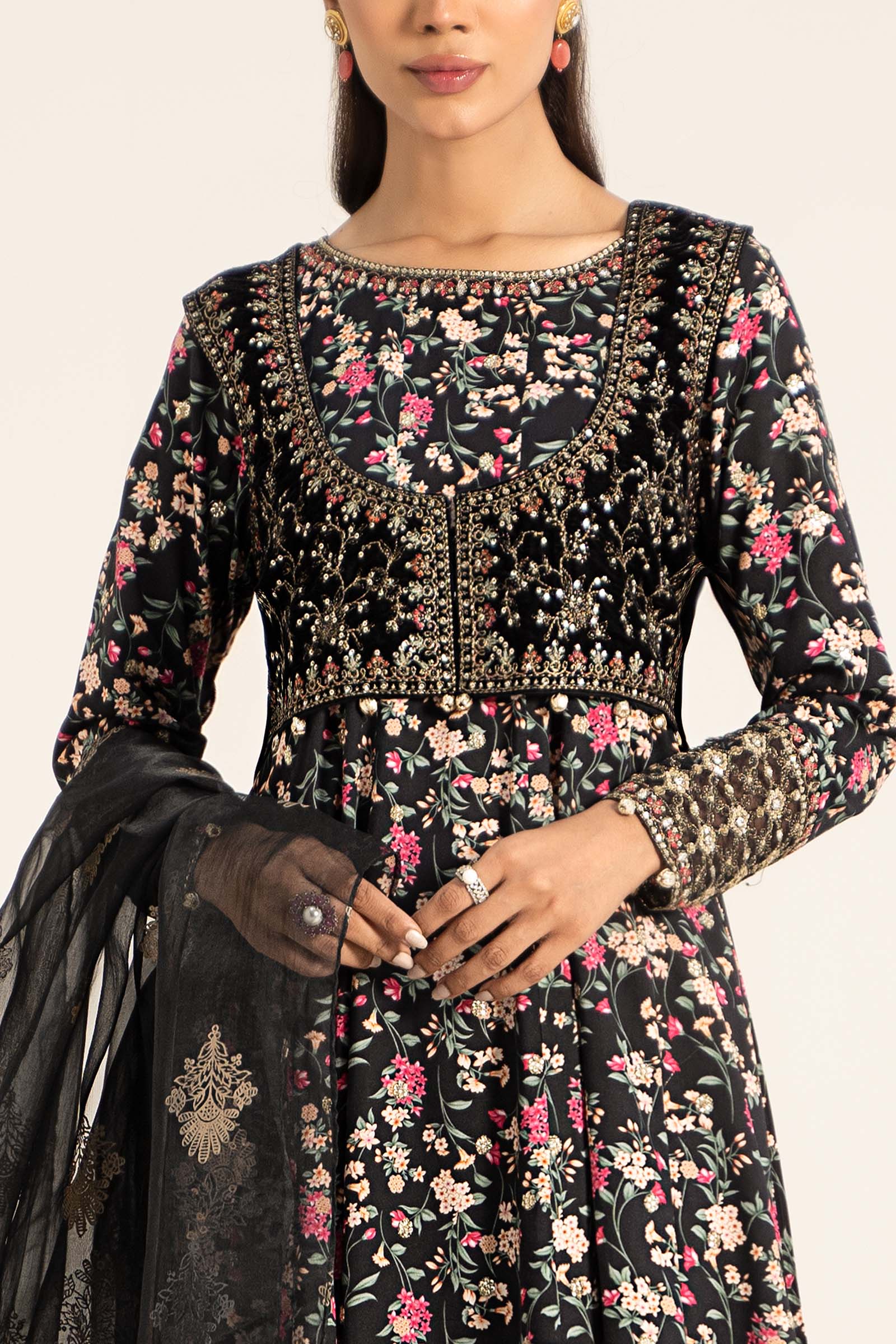 3 Piece Embroidered Linen Suit - Image 7