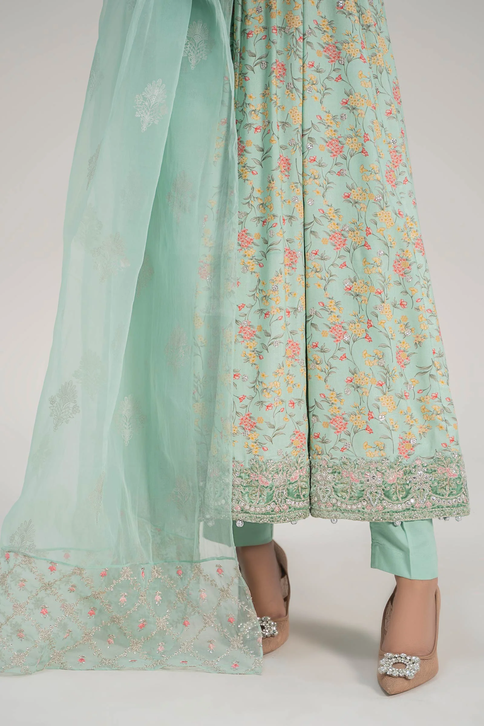 3 Piece Embroidered Linen Suit - Image 3