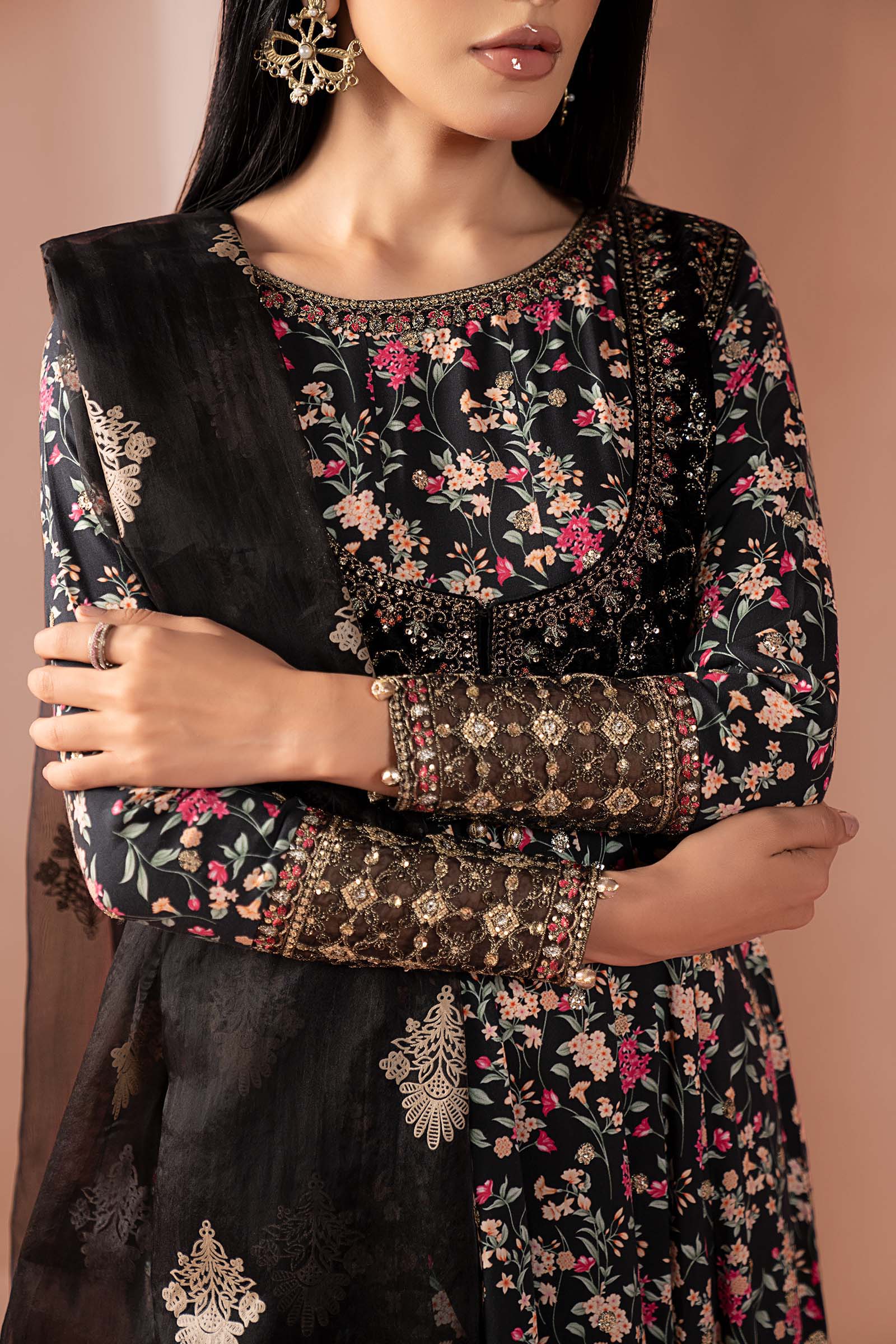 3 Piece Embroidered Linen Suit - Image 4