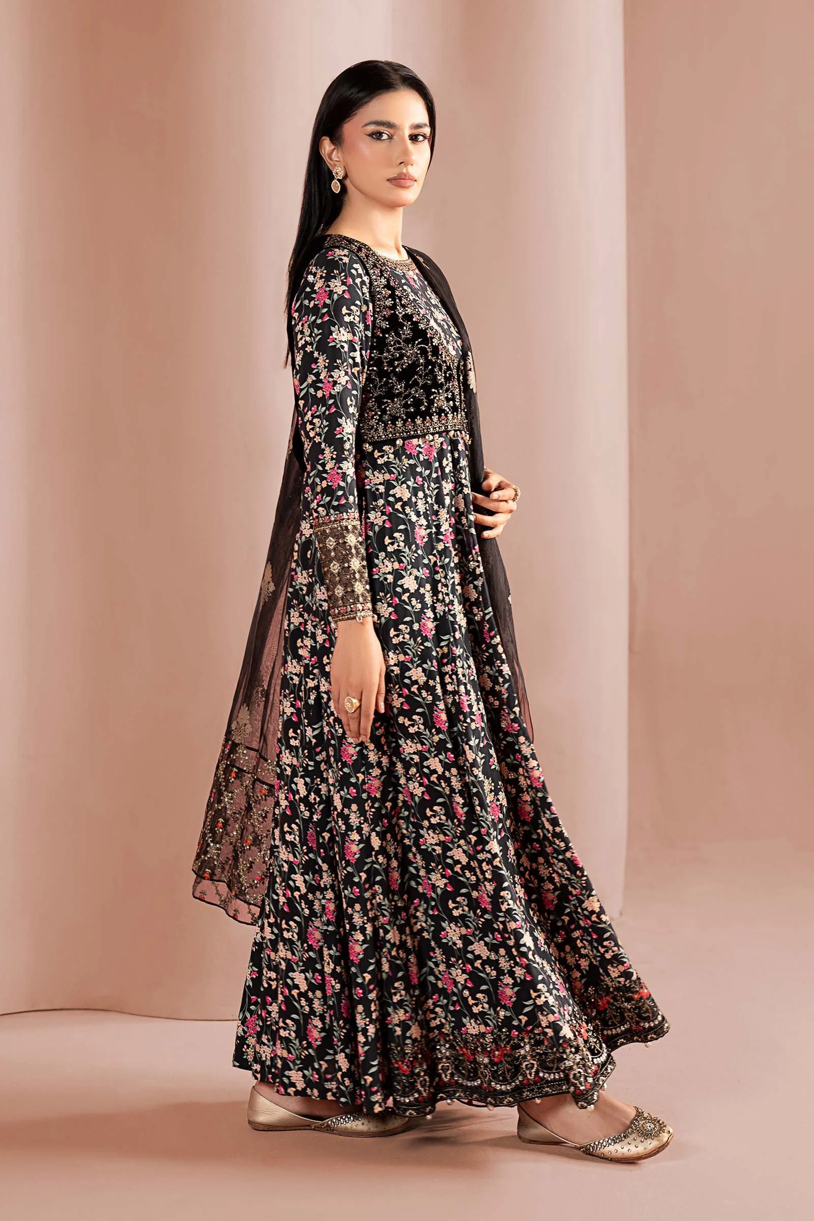 3 Piece Embroidered Linen Suit - Image 6