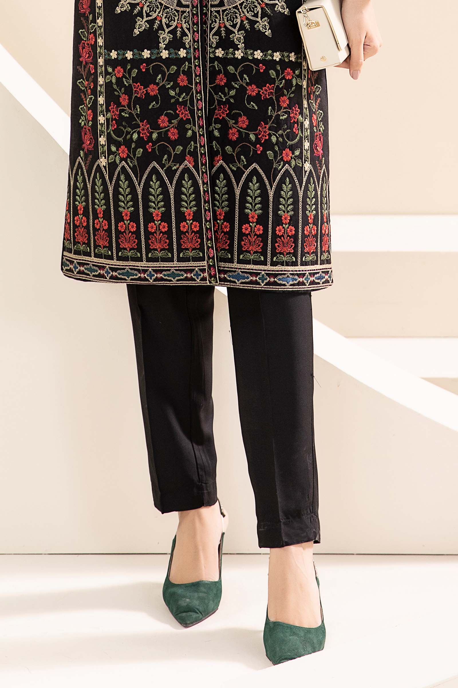 3 Piece Embroidered Khaddar Suit - Image 3