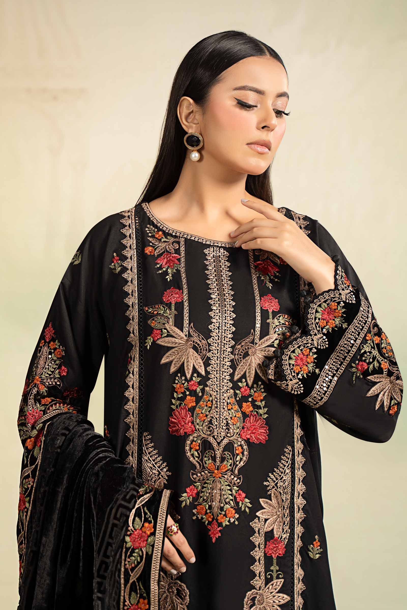 3 Piece Embroidered Linen Suit - Image 2