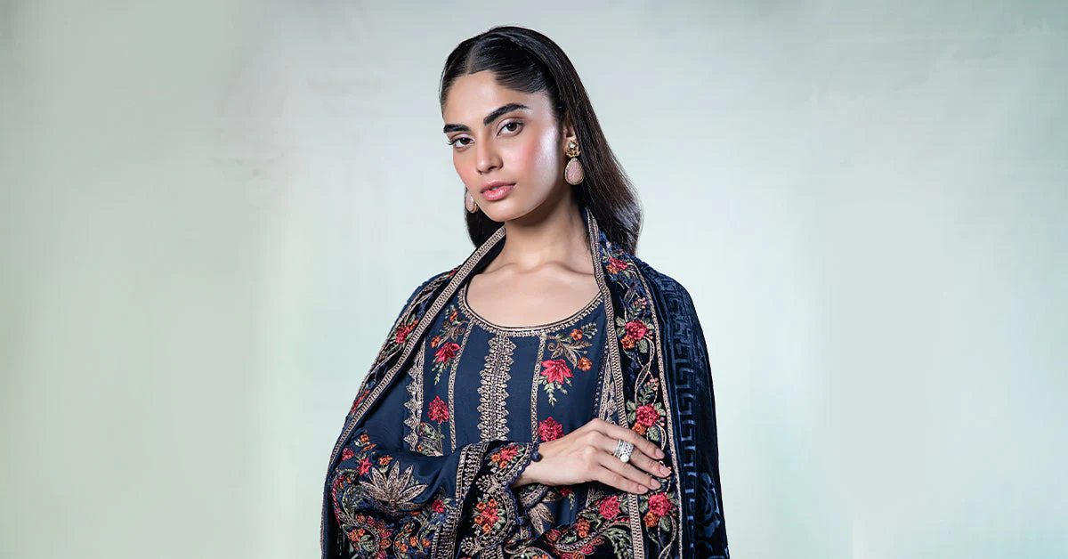 3 Piece Embroidered Linen Suit - Image 6