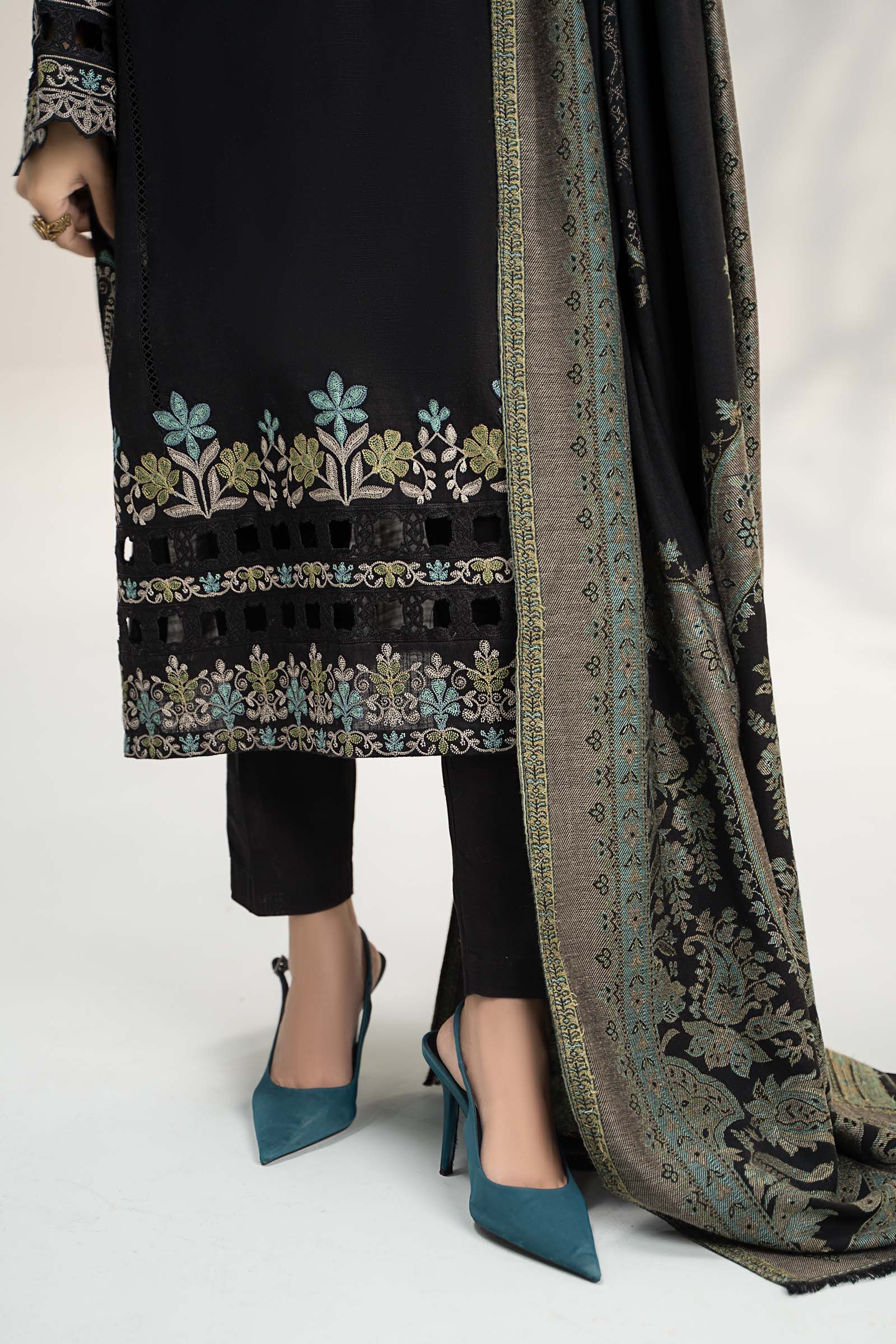 3 Piece Embroidered Khaddar Suit - Image 3